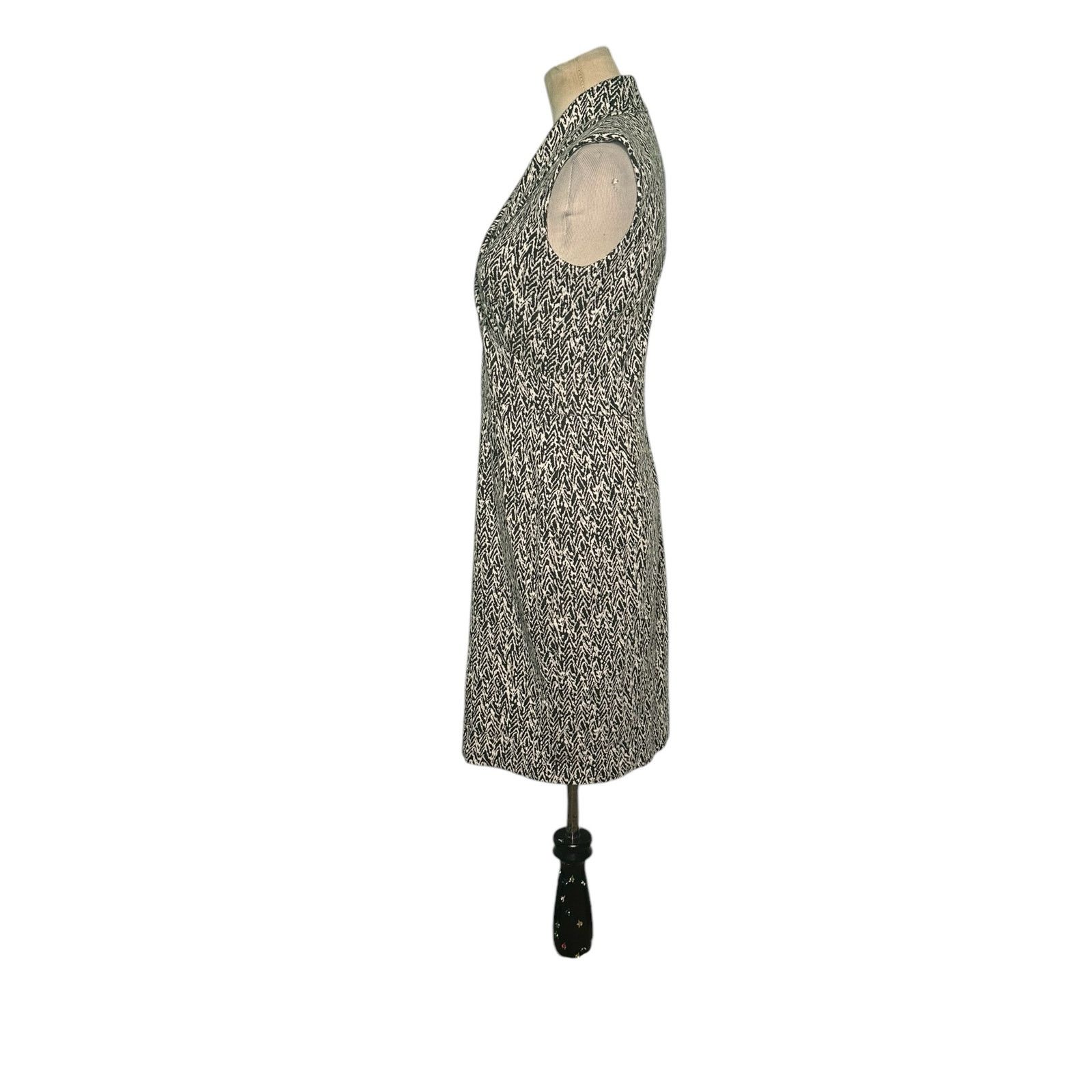 Calvin Klein Calvin Klein shawl collar sheath dress size 2 Size XS / US 0-2 / IT 36-38 - 4 Thumbnail