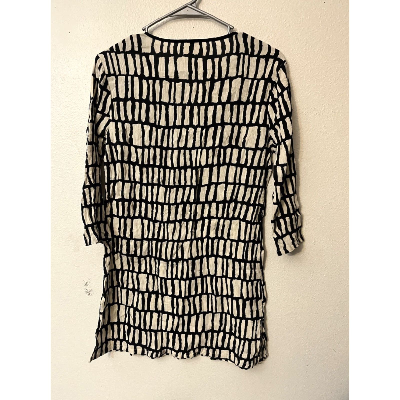 J.Crew J.CREW Blouse Shirt Women’s White & Black V-Neck 3/4 Sleeve Pullover Tissue Tunic XS Multicolor Classic 100% Cotton Size XS / US 0-2 / IT 36-38 - 3 Thumbnail
