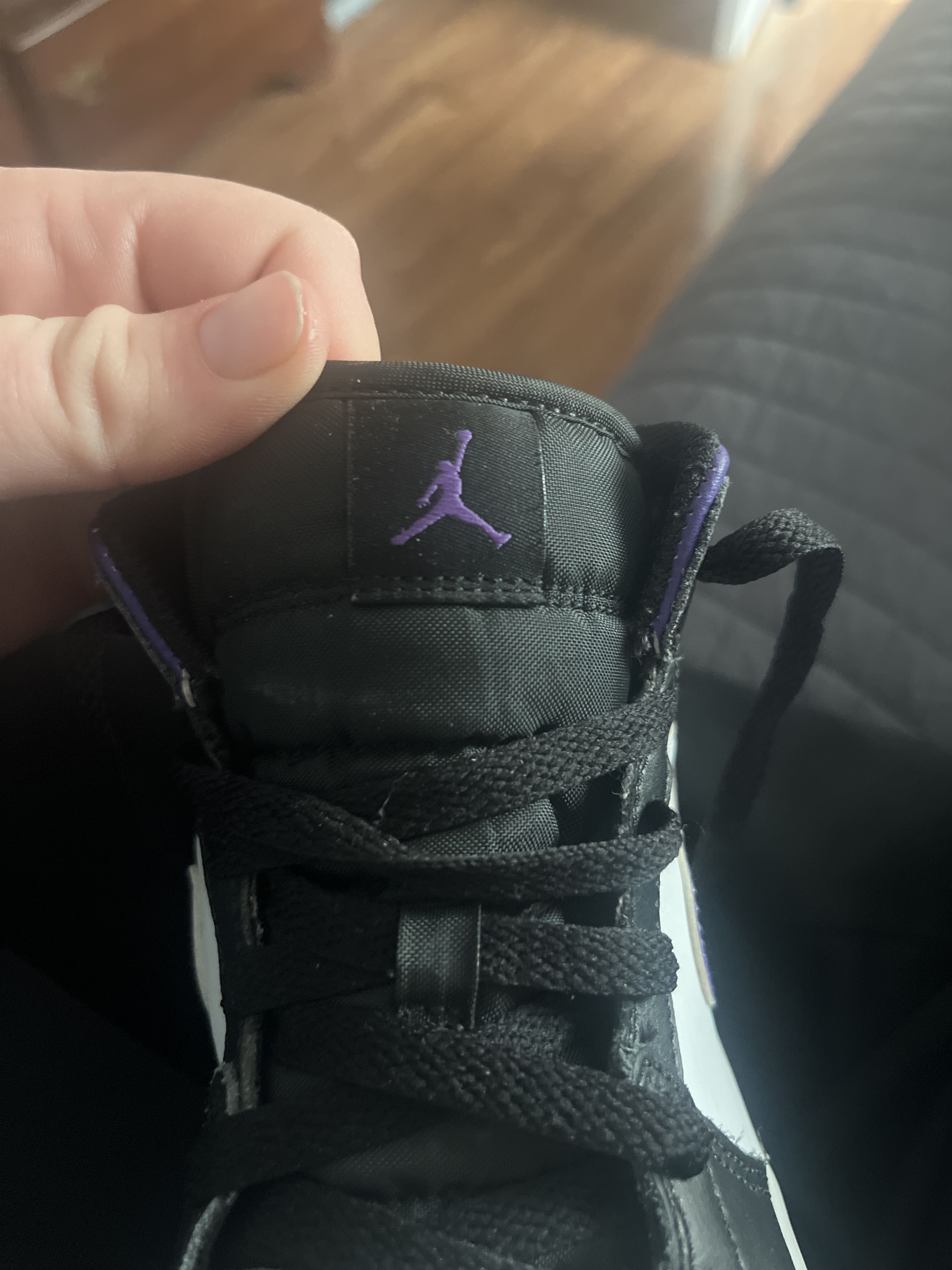 Jordan Brand Jordan 1 Mid Size US 5 / EU 37 - 4 Thumbnail
