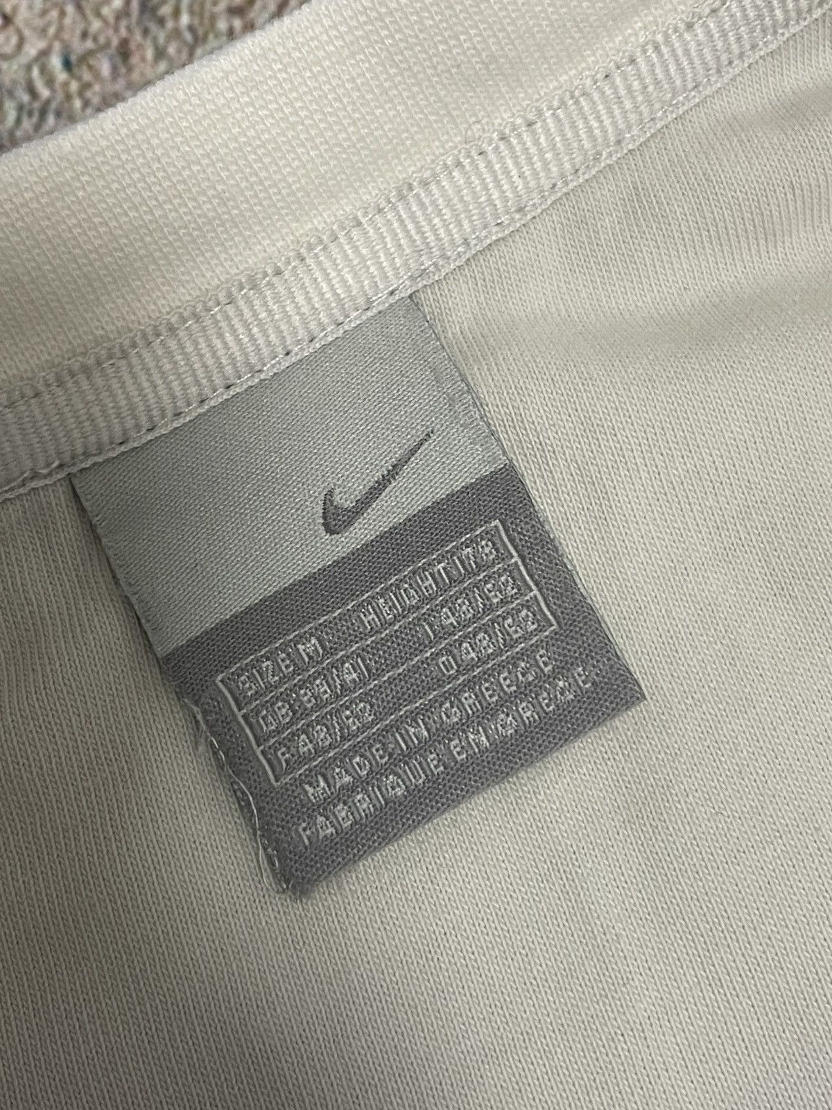 Nike Vintage Nike Center Logo Crew Neck Sweatshirt Size US M / EU 48-50 / 2 - 5 Thumbnail