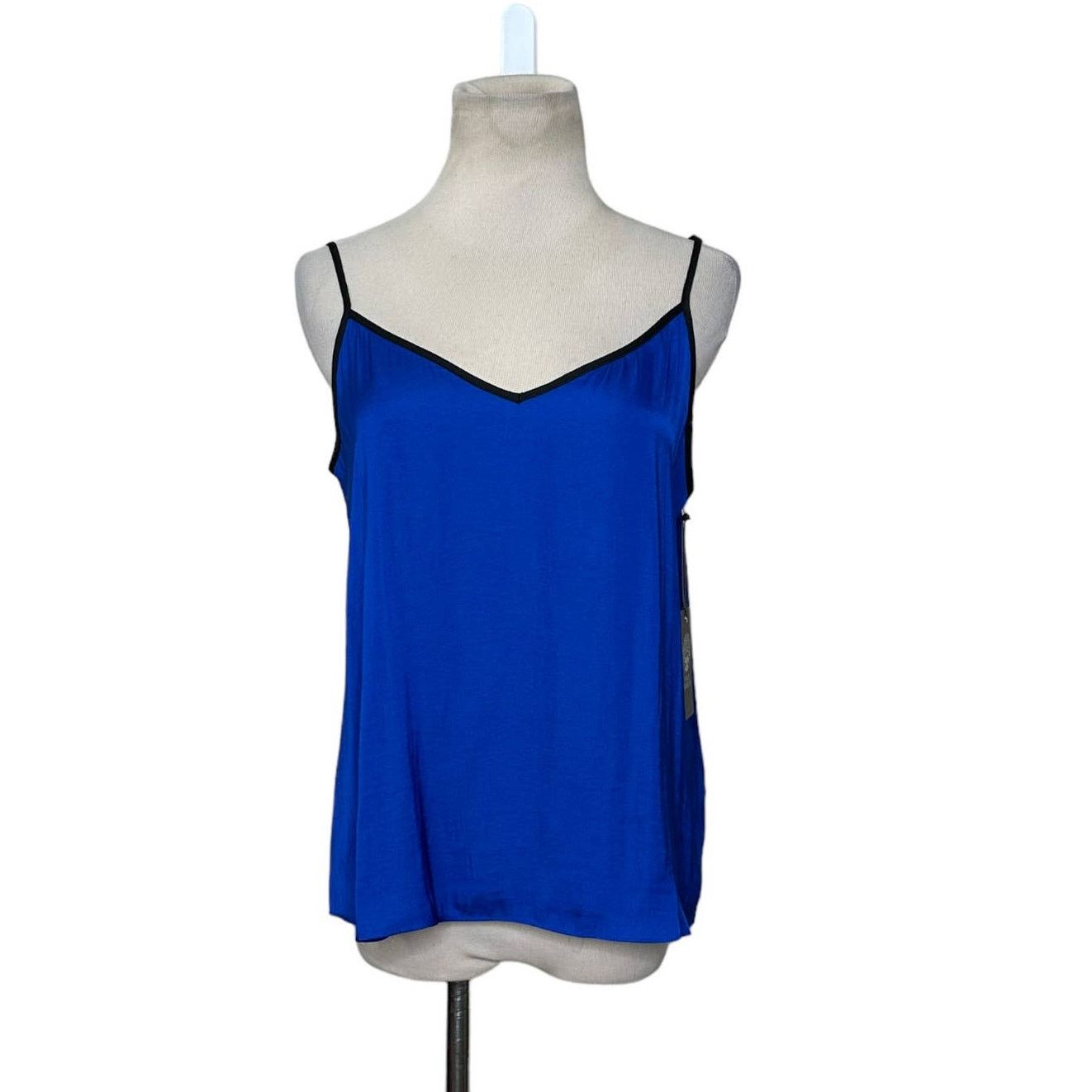 Vince Camuto Vince Camuto blue w black trim camisole size medium Size M / US 6-8 / IT 42-44 - 1 Thumbnail