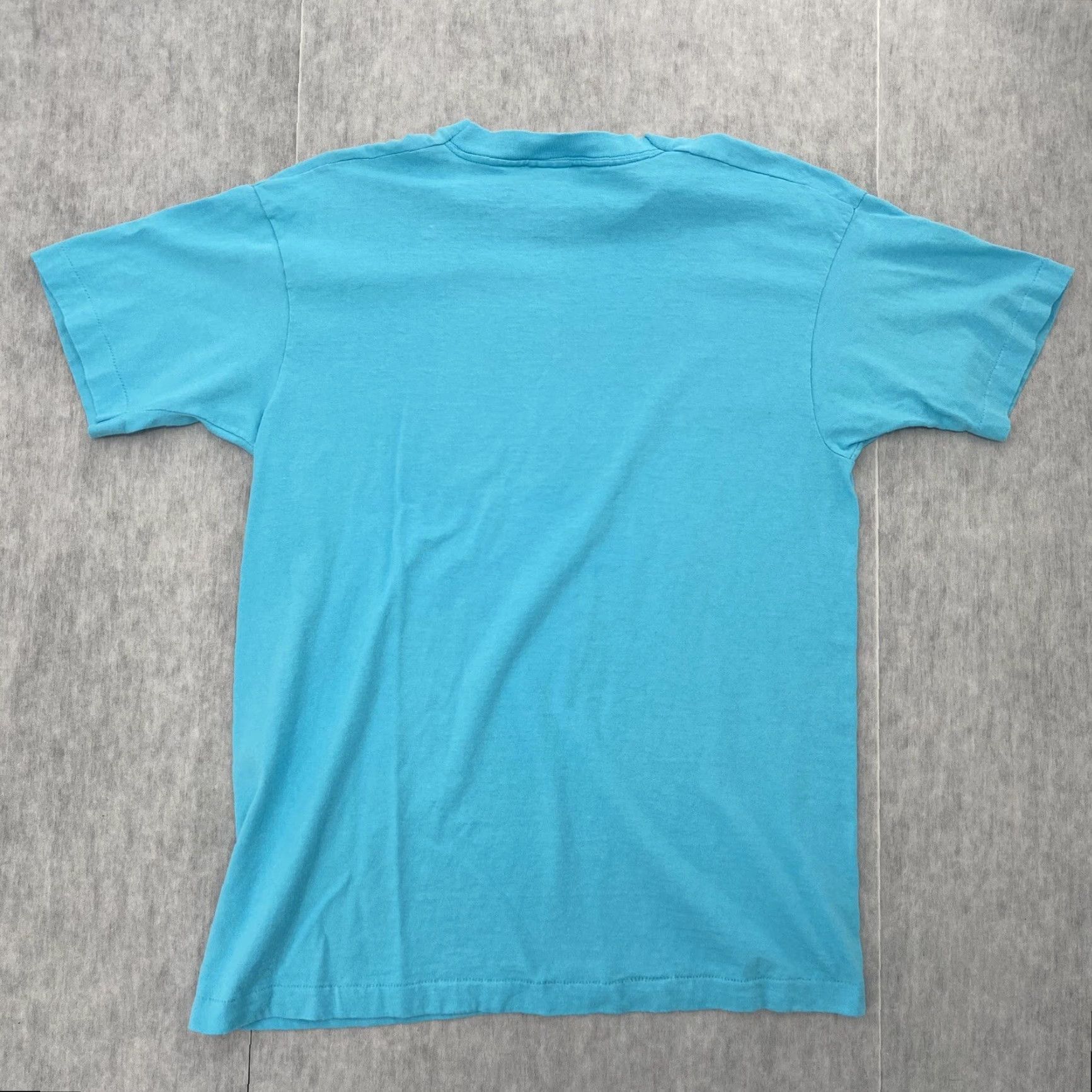 Fruit Of The Loom VINTAGE Jewel Of The Nile Graphic Tee Adult Large Blue 90s Movie Promo Mens Size US L / EU 52-54 / 3 - 2 Thumbnail