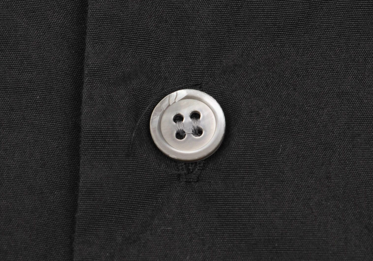 Issey Miyake Cotton Layered Color Button-Down Shirt in Black Size US S / EU 44-46 / 1 - 8 Thumbnail