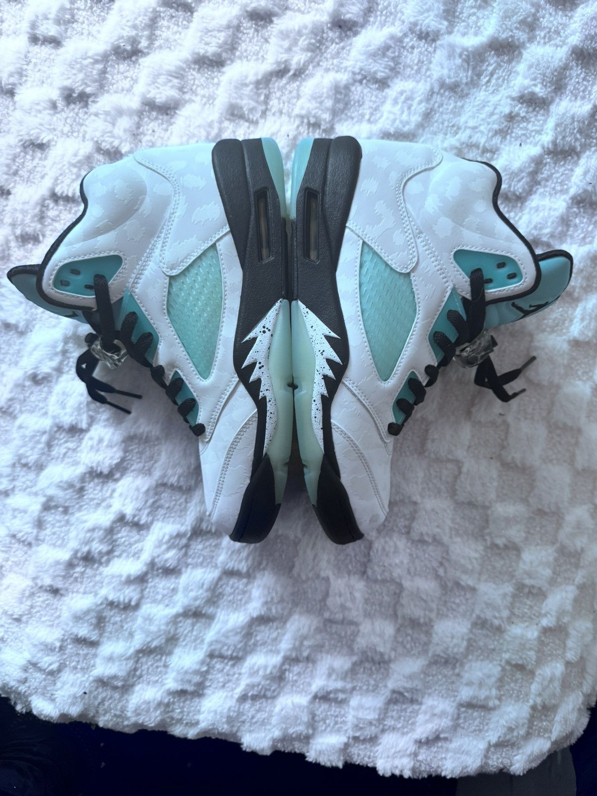 Nike Rare Air Jordan Retro 5 ‘Chinese New Year’ in Island Green Size US 8 / EU 41 - 2 Thumbnail