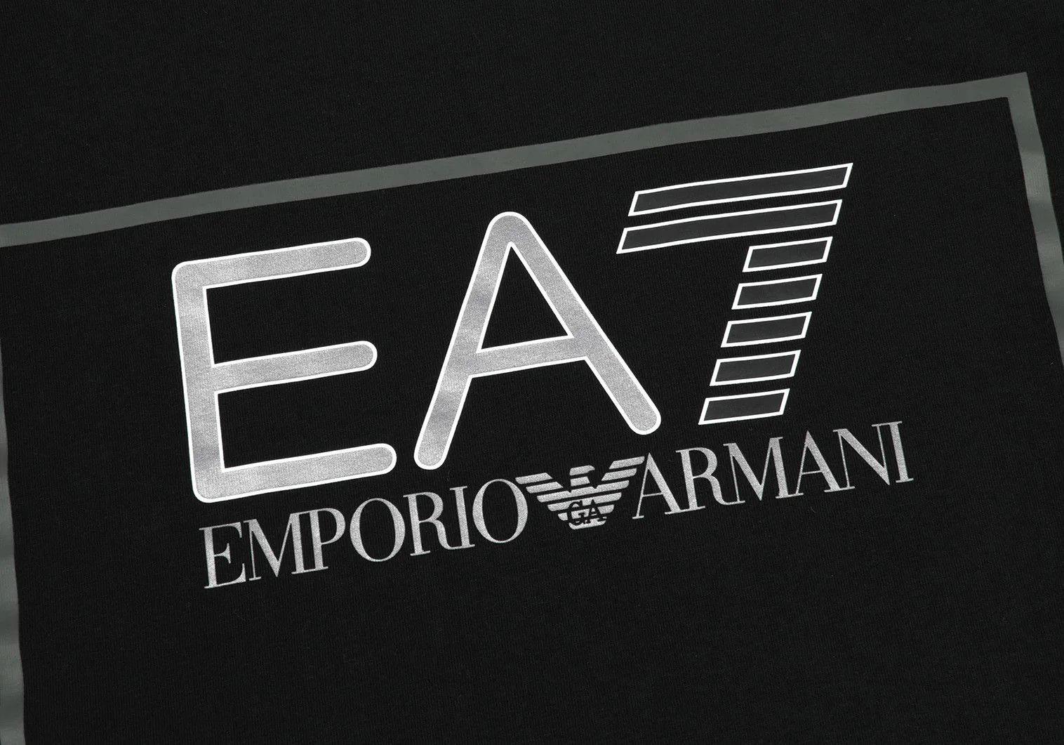 Emporio Armani Logo Print T-Shirt in Black Size M Size US M / EU 48-50 / 2 - 7 Thumbnail