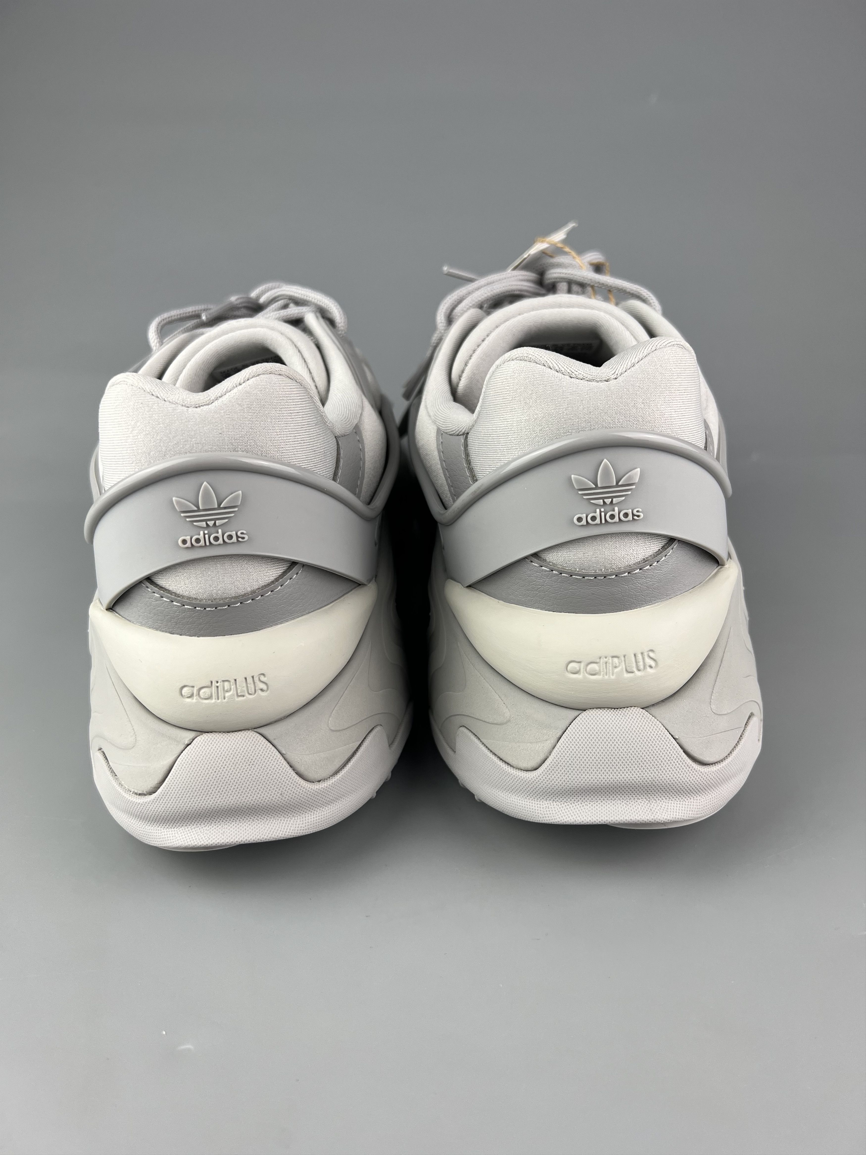 Adidas Adidas Oznova Men's Gray Sneakers Size US10 Size US 10 / EU 43 - 3 Thumbnail