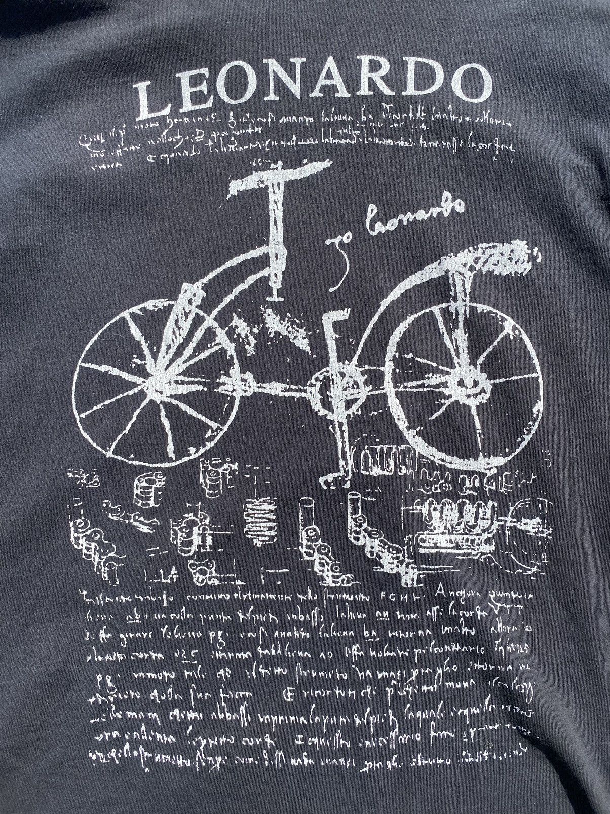 Vintage VTG 90s Leonardo Da Vinci Paris Bike Art Tee T Shirt Faded Size US L / EU 52-54 / 3 - 6 Thumbnail