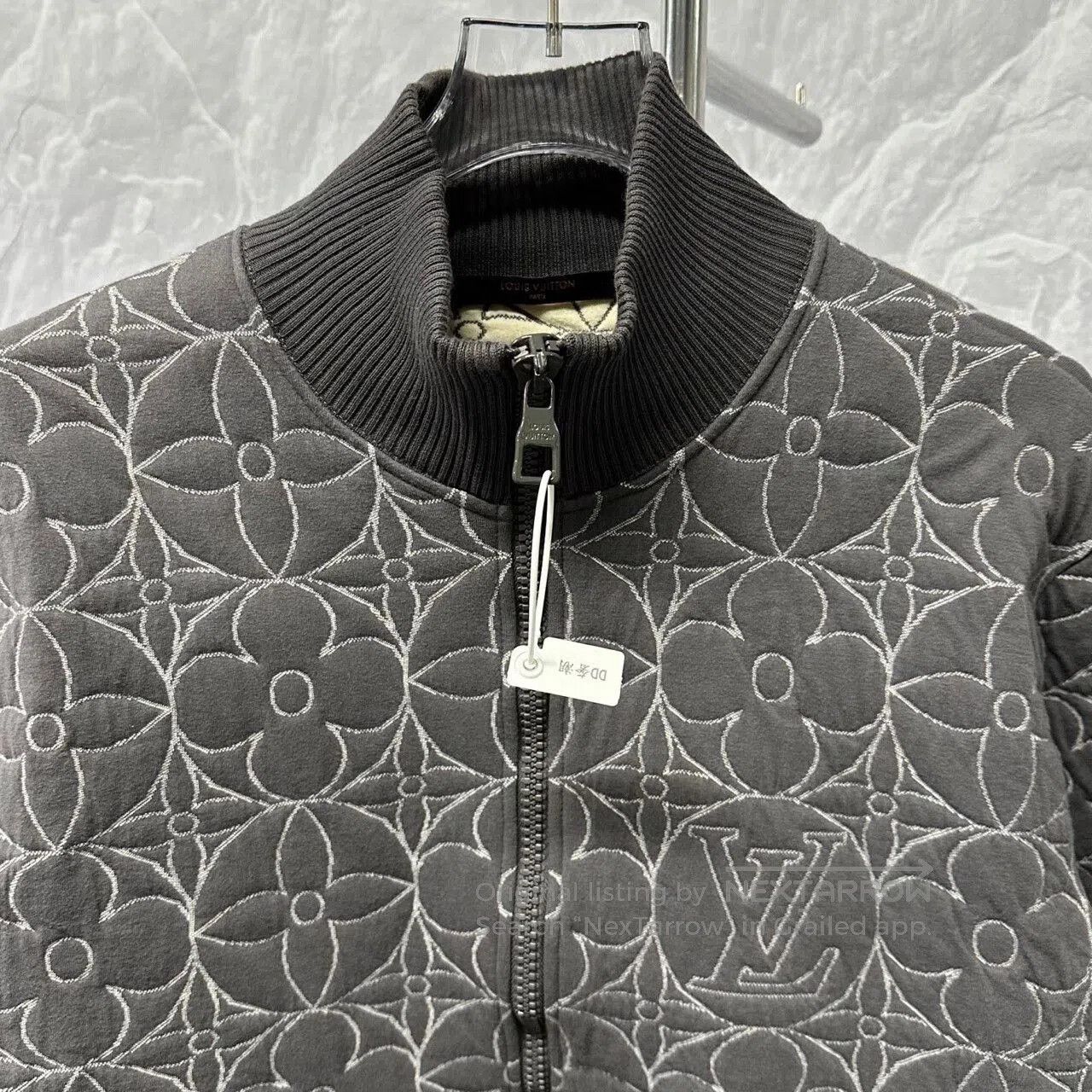 Louis Vuitton Louis Vuitton Quilted Zip Jacket in Gray. Size US L / EU 52-54 / 3 - 2 Thumbnail