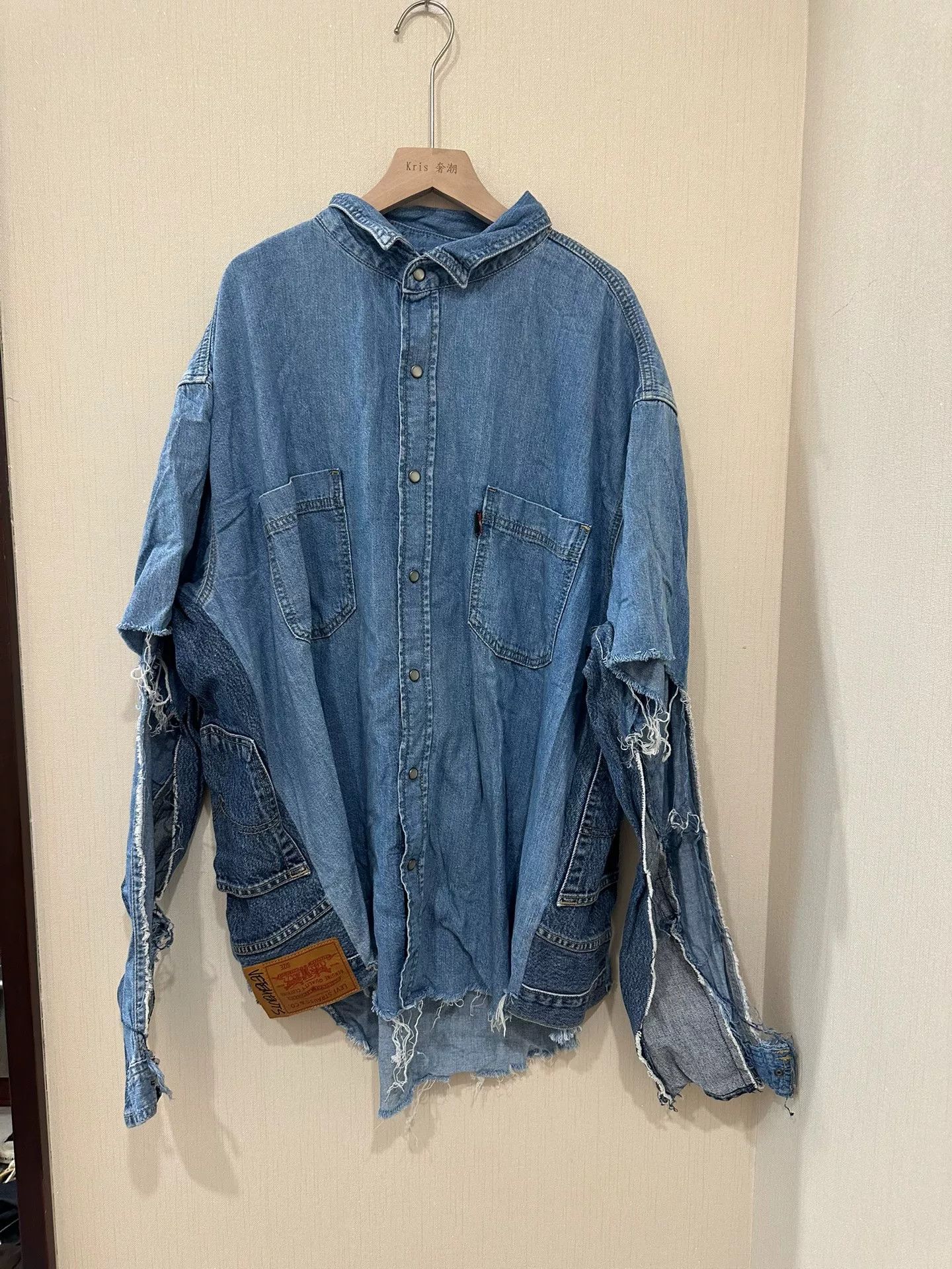 Vetements vetements levis unisex denim shirt Size US XS / EU 42 / 0 - 1 Thumbnail