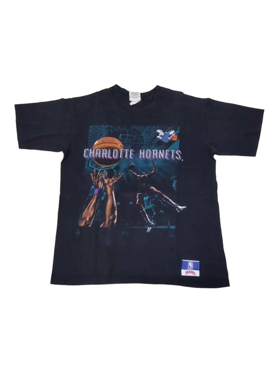 Vintage Charlotte Hornets NBA Magic Johnson Tee