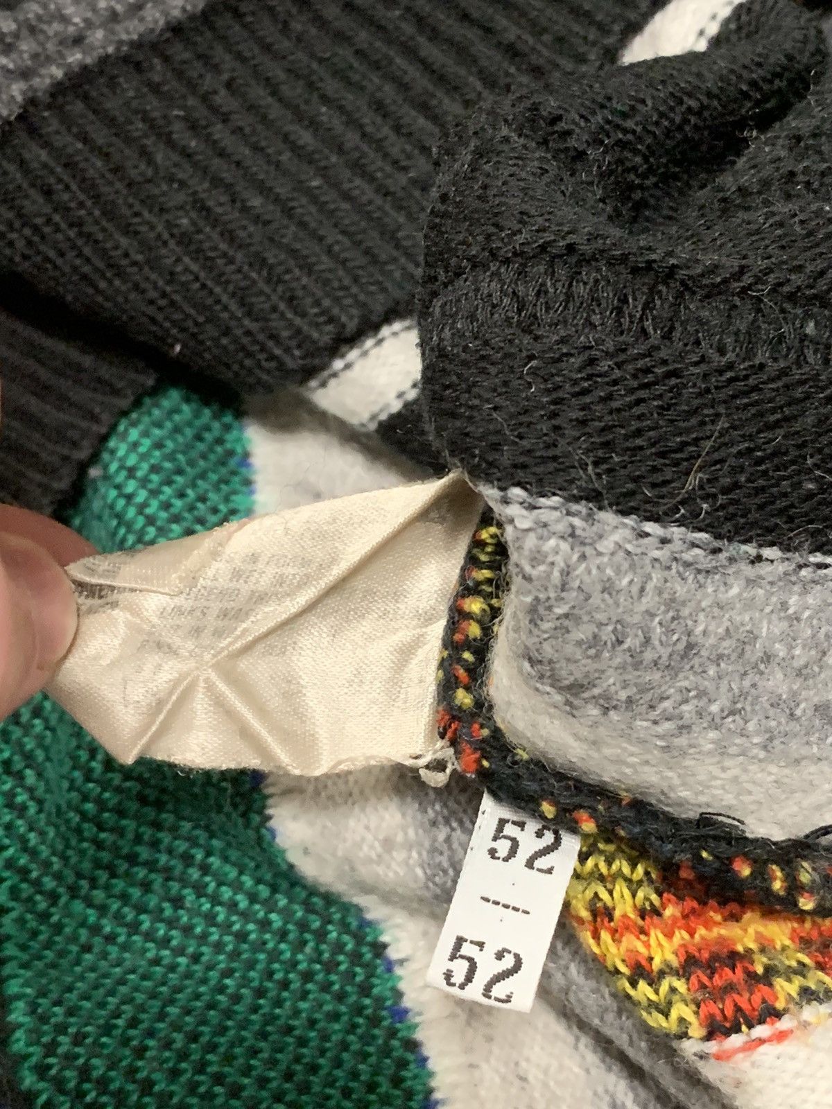Vintage Carlo Colucci coogi style vintage multicoloured sweater Size US L / EU 52-54 / 3 - 5 Thumbnail