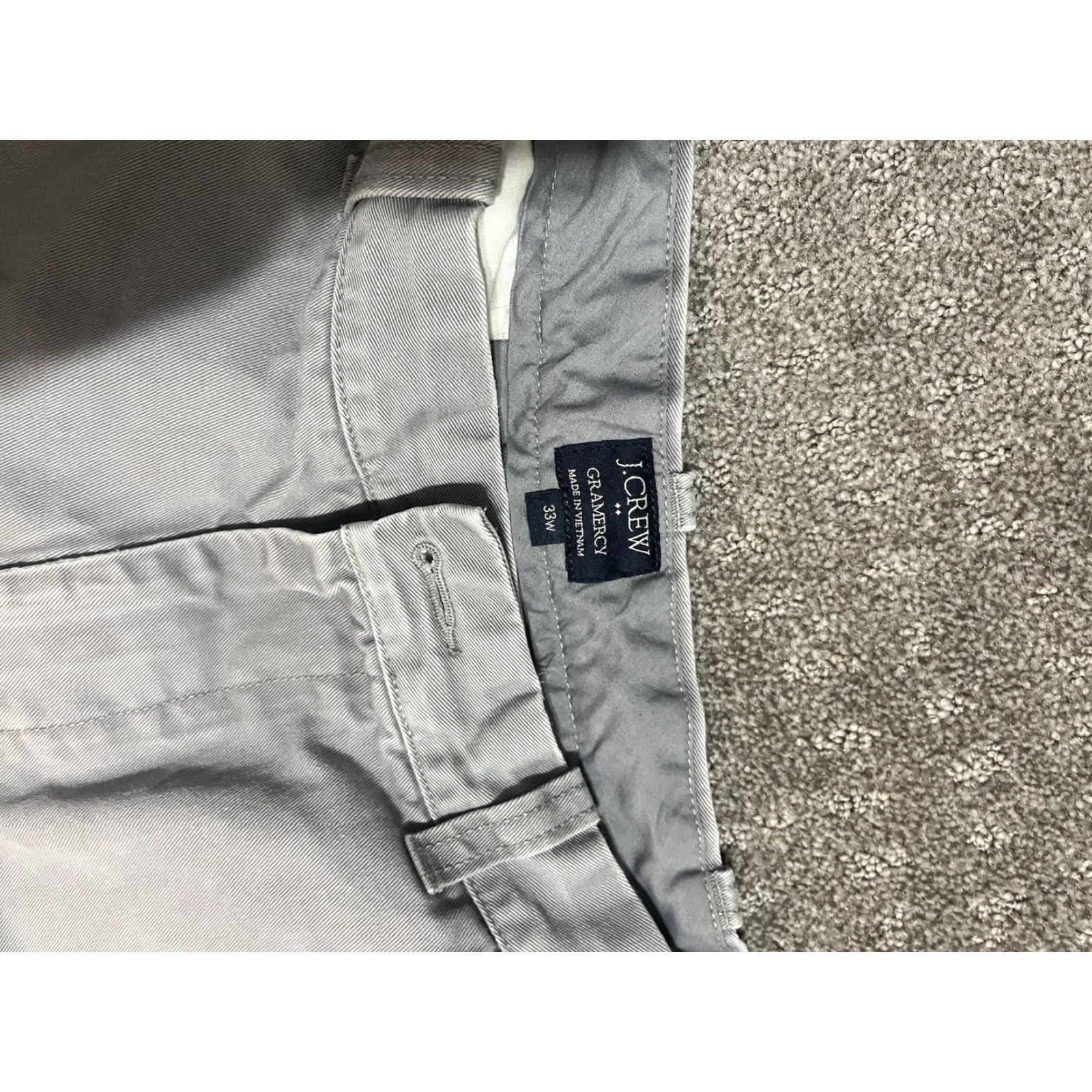 J.Crew J. Crew Men's Gray Solid Flat Front Gramercy Short Size 33 Cargo Pocket Cotton Spandex Belt Loops Inseam 8.5 in Regular Fit Size US 33 - 3 Thumbnail