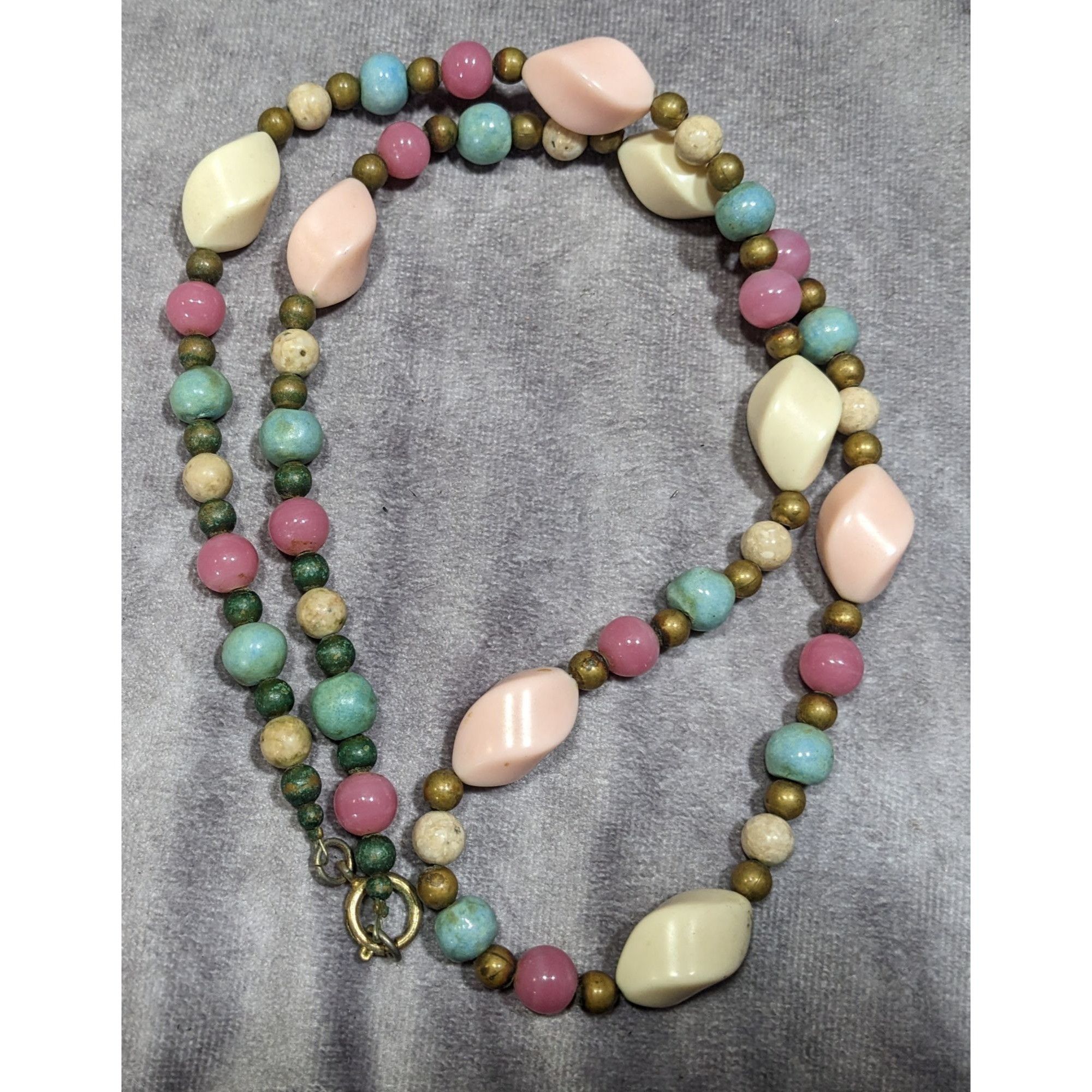 Other Vintage Retro Pastel Lucite And Stone Beaded Necklace Size ONE SIZE - 4 Thumbnail