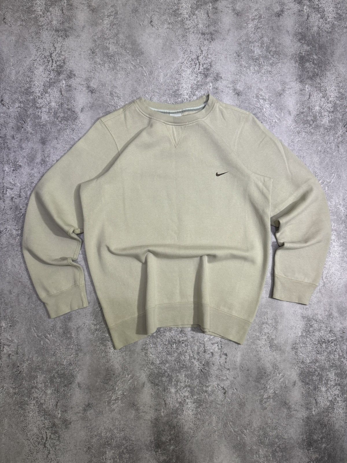 Nike × Vintage Nike Sweatshirt 90s True Vintage Boxy Swoosh Logo Size US S / EU 44-46 / 1 - 1 Thumbnail