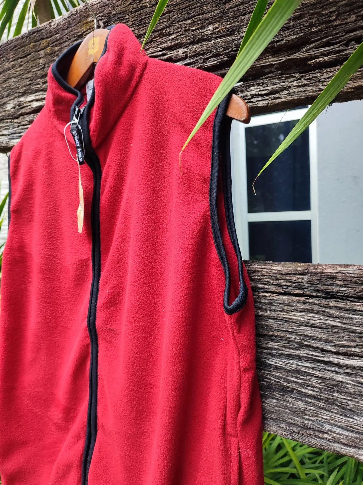 Kansai Yamamoto Vintage Kansai Yamamoto “Body Max” Red Fleece Vest – 90s Size US M / EU 48-50 / 2 - 4 Thumbnail