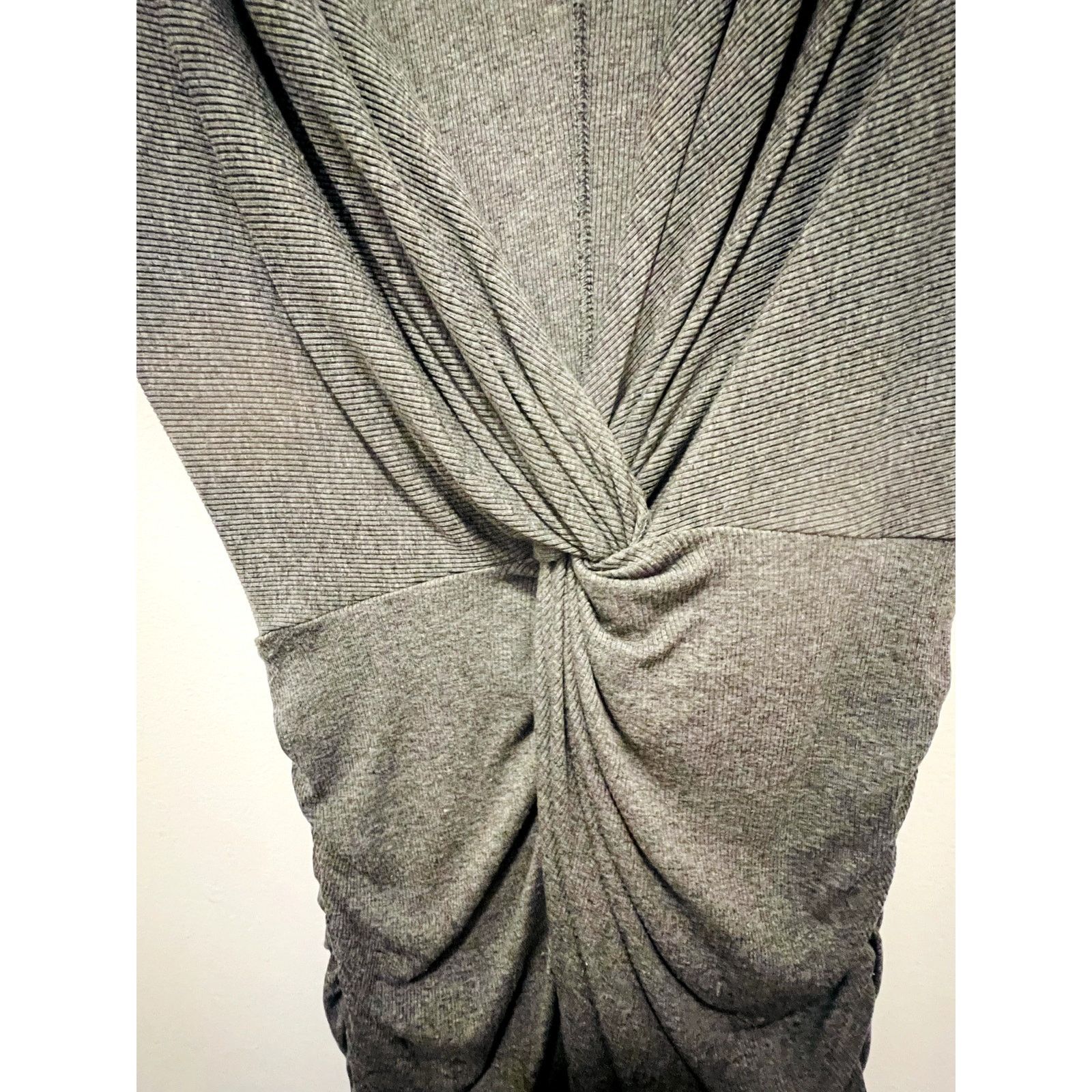 Anthropologie Riller & Fount Anthropologie twisted gray dress Sz 1 S Size S / US 4 / IT 40 - 7 Thumbnail