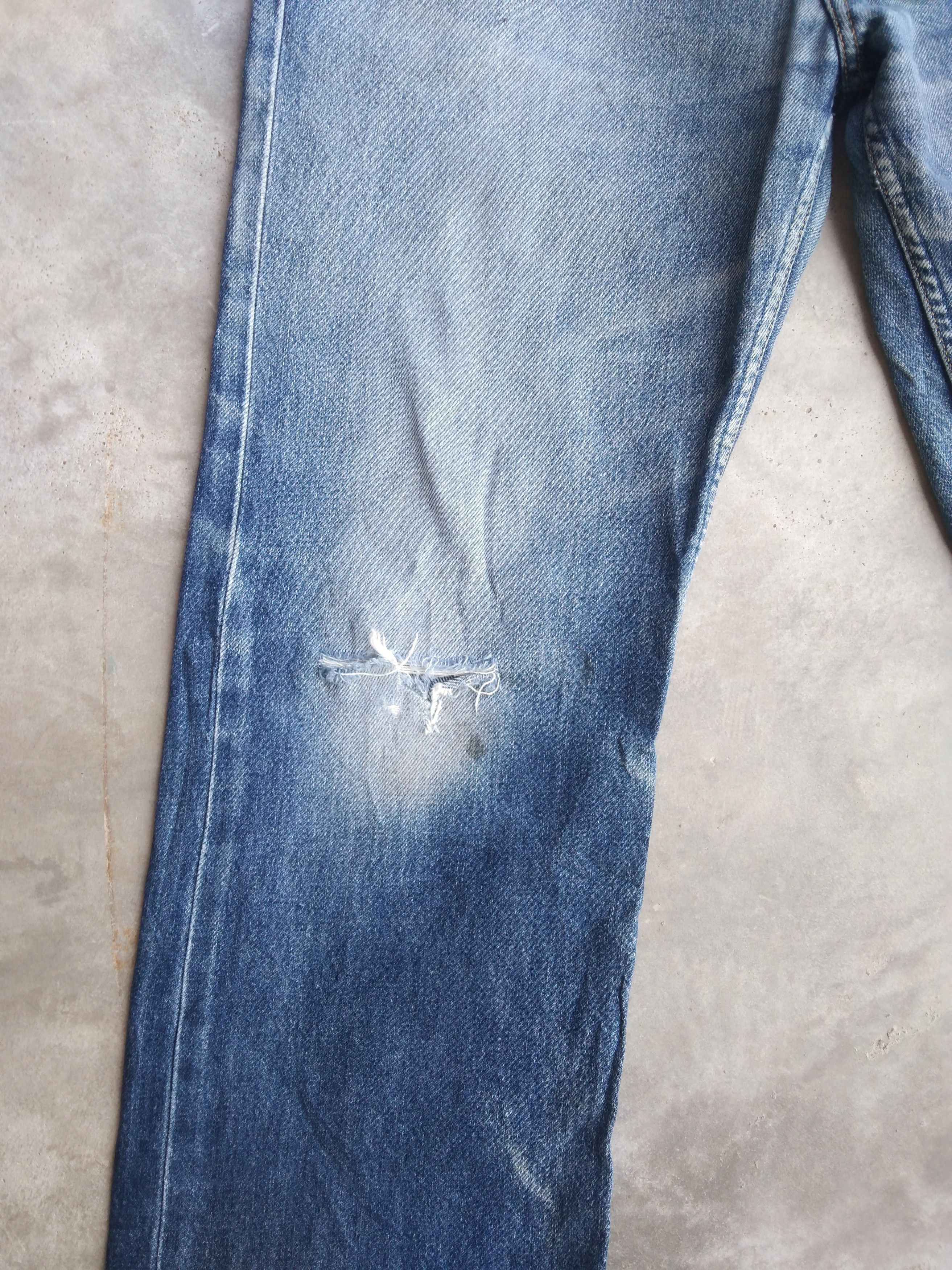Gap Vintage faded Blue Gap Boot Cut Distressed Jeans 33x31 Size US 33 - 5 Thumbnail