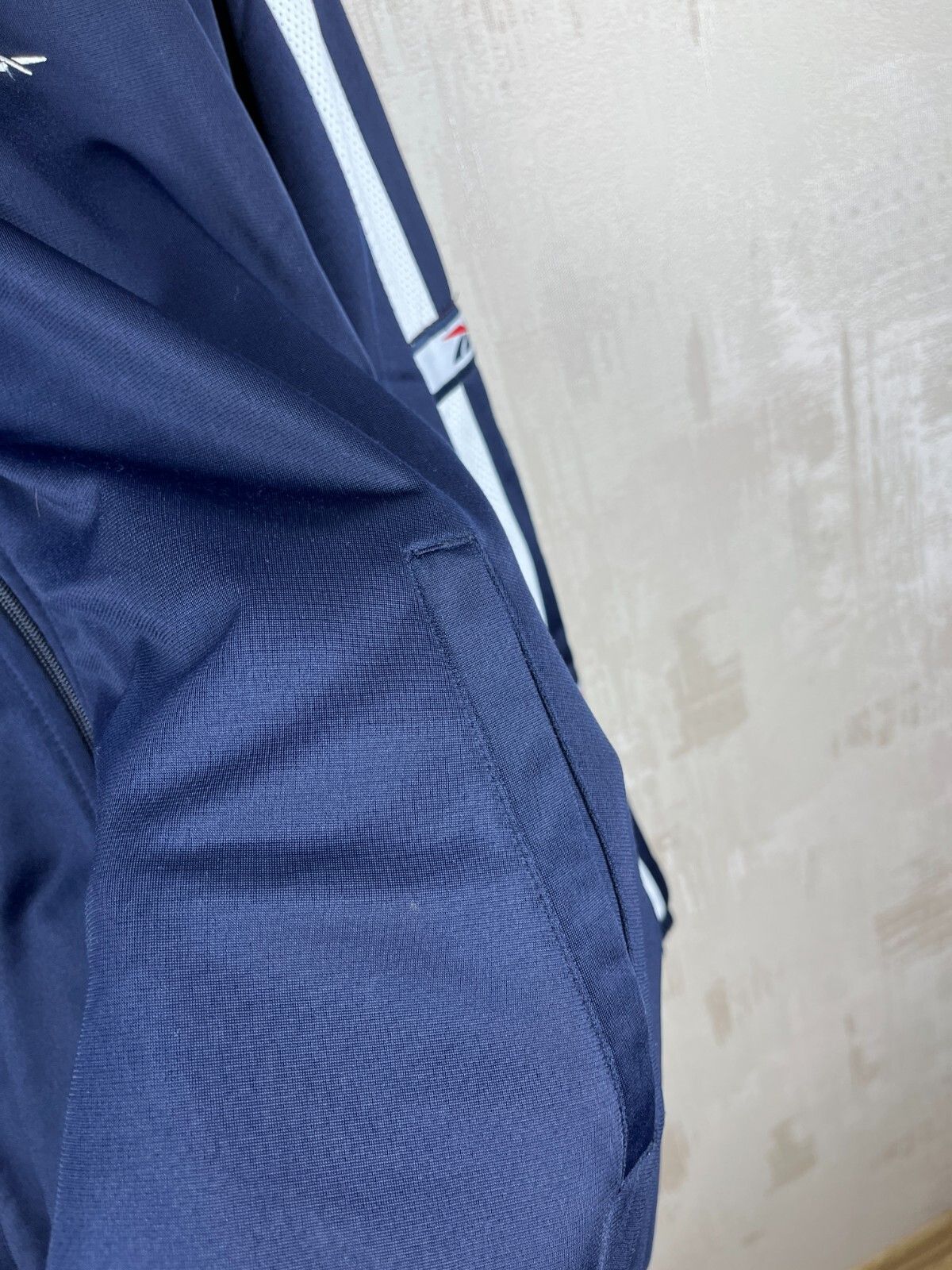 Reebok 90's Reebok Vintage Track Jacket Full Zip Size US L / EU 52-54 / 3 - 13 Thumbnail