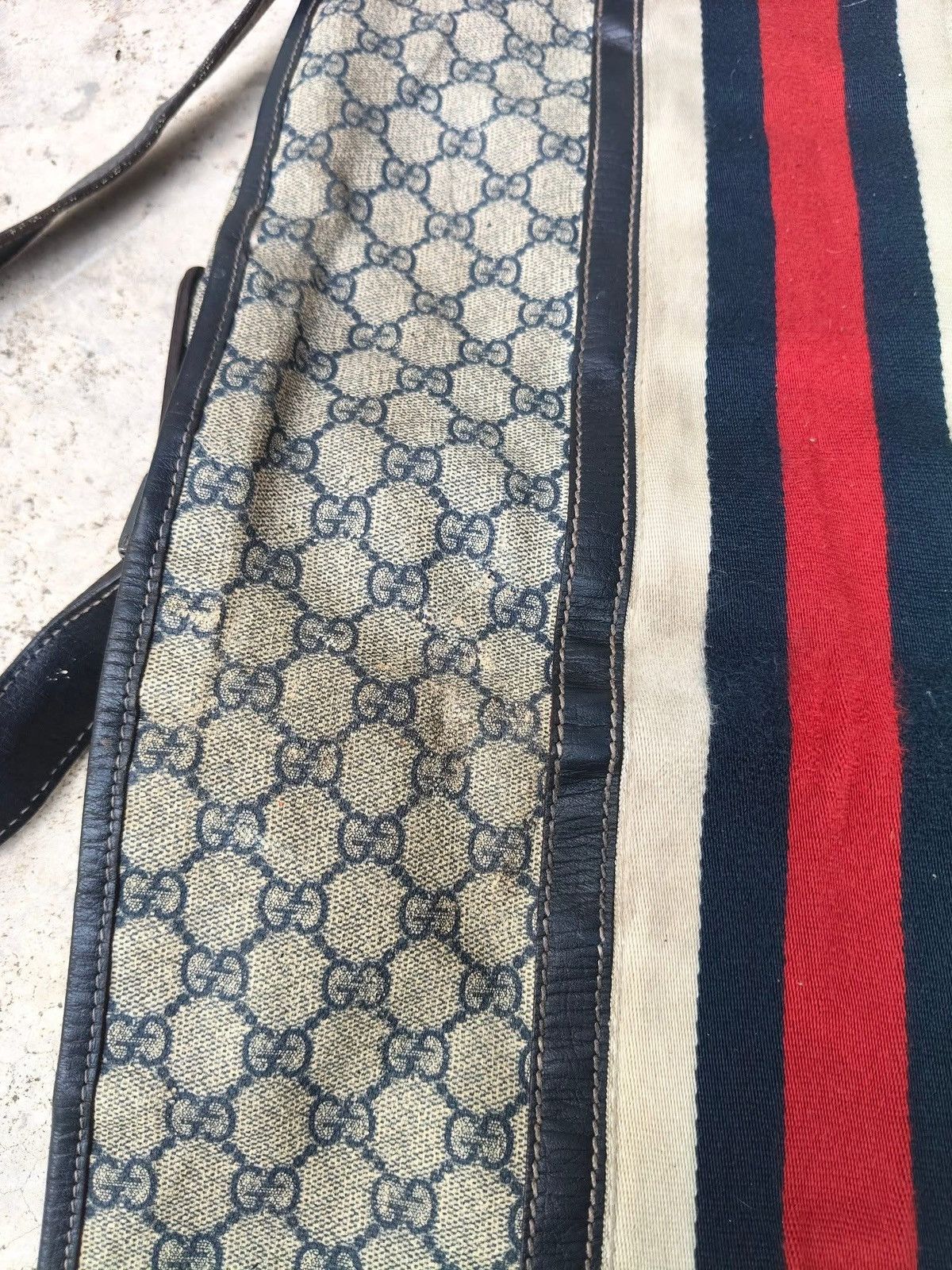 Gucci Authentic GUCCI Large Flap Messenger Bag Beige Navy Blue Size ONE SIZE - 10 Thumbnail
