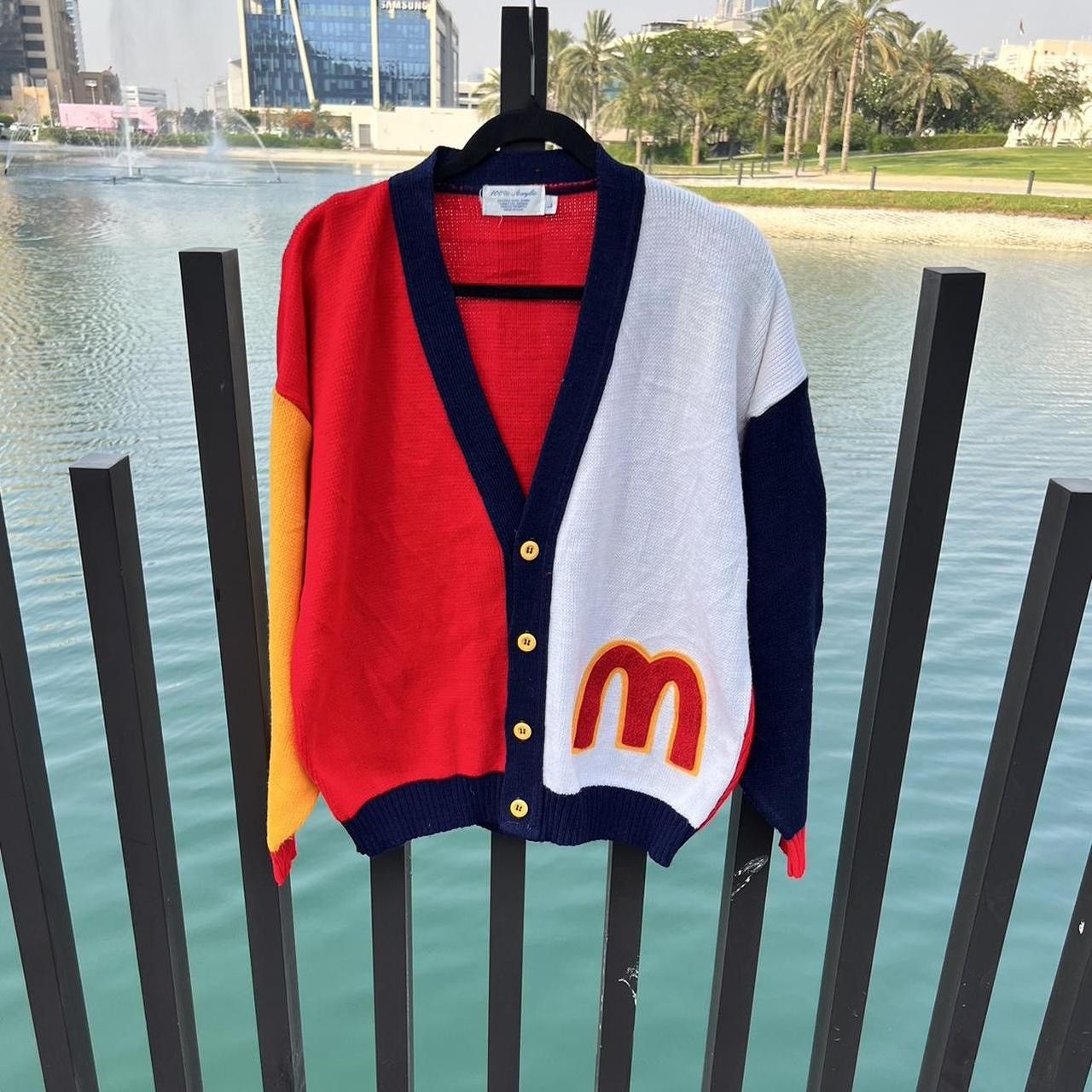 Vintage Sweatshirt McDonald's Vintage 70s 80s Acrylic Size US L / EU 52-54 / 3 - 1 Thumbnail