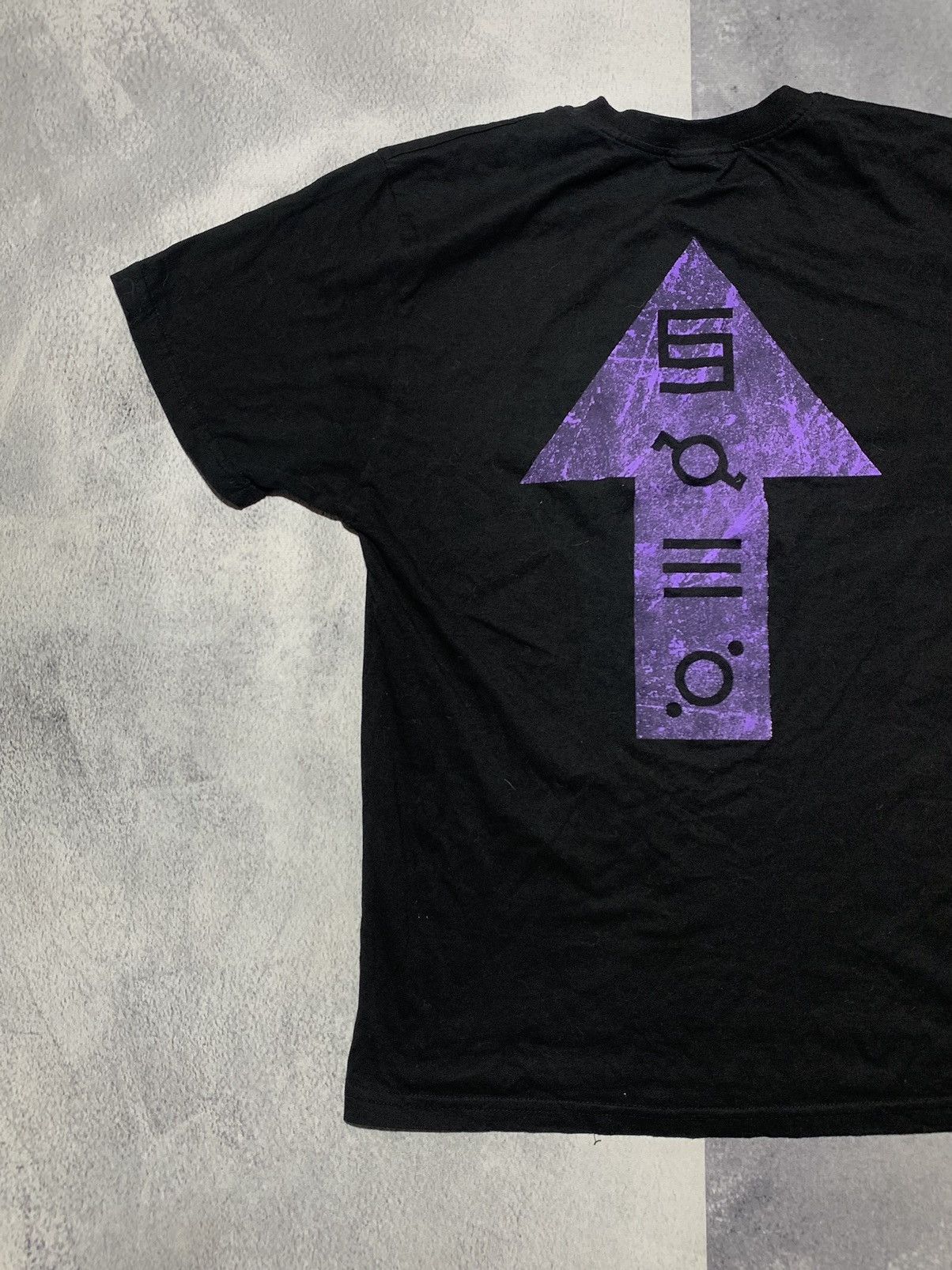 Band Tees × Vintage Vintage Y2K Thirty Seconds To Mars band tee Big Logo size M Size US M / EU 48-50 / 2 - 7 Thumbnail