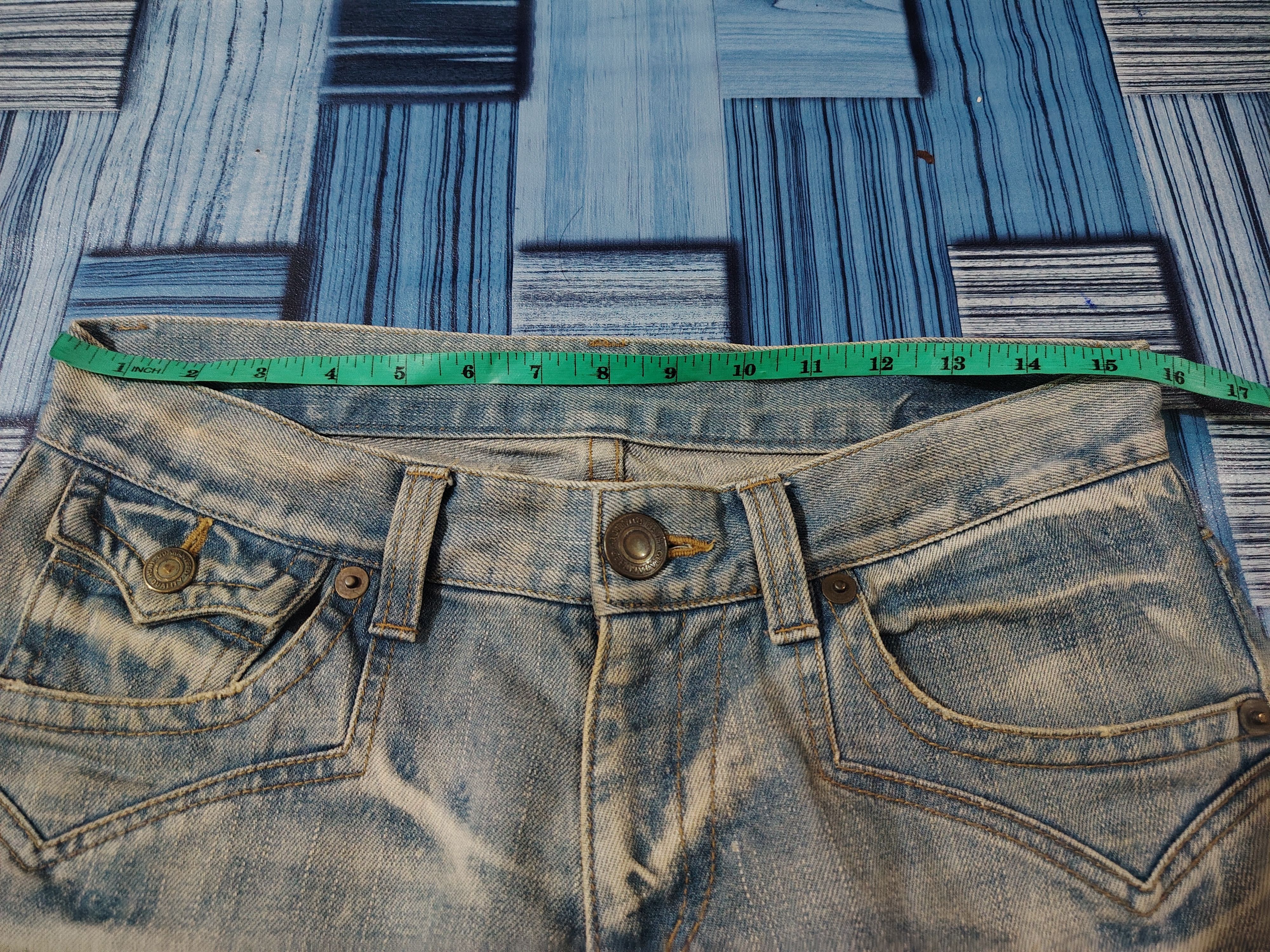 Japanese Brand Rattle Trap Japanese Distressed Denim Flared Jeans Size US 31 - 20 Thumbnail