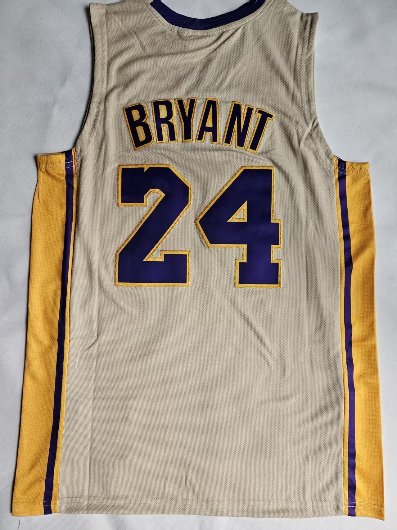 NBA Los Angeles Lakers 24 Kobe Bryant Jersey Beige Size US XL / EU 56 / 4 - 2 Thumbnail