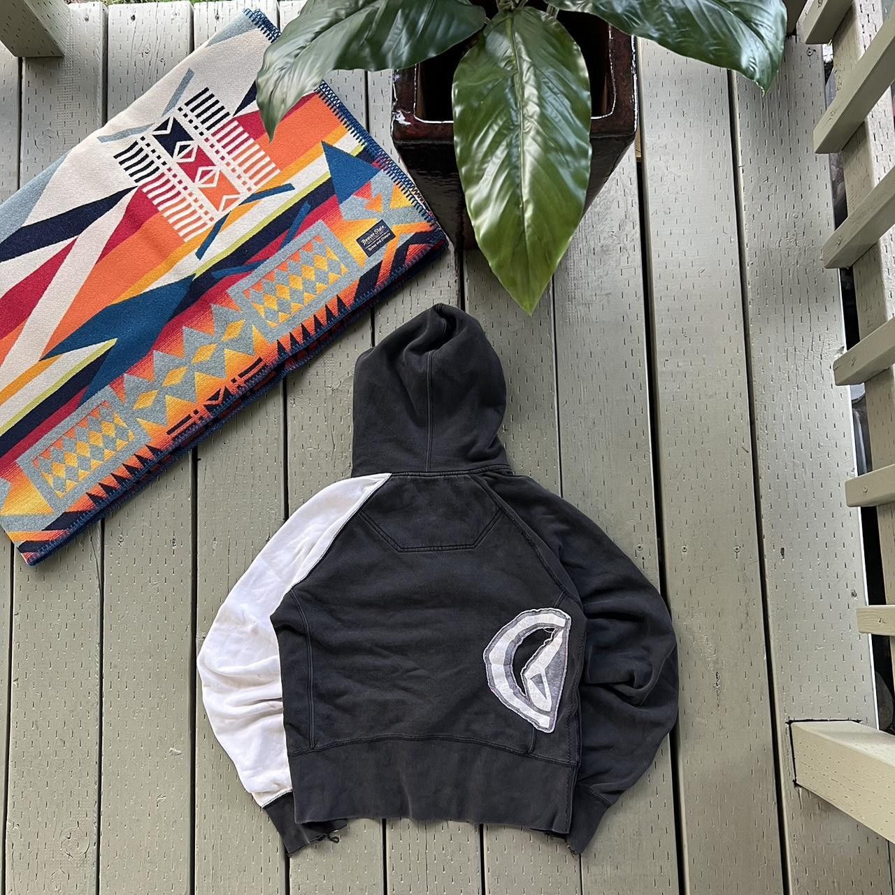 Vintage × Volcom volcom vintage hoodie Sweatshirt big logo 2000s Size S / US 4 / IT 40 - 6 Thumbnail