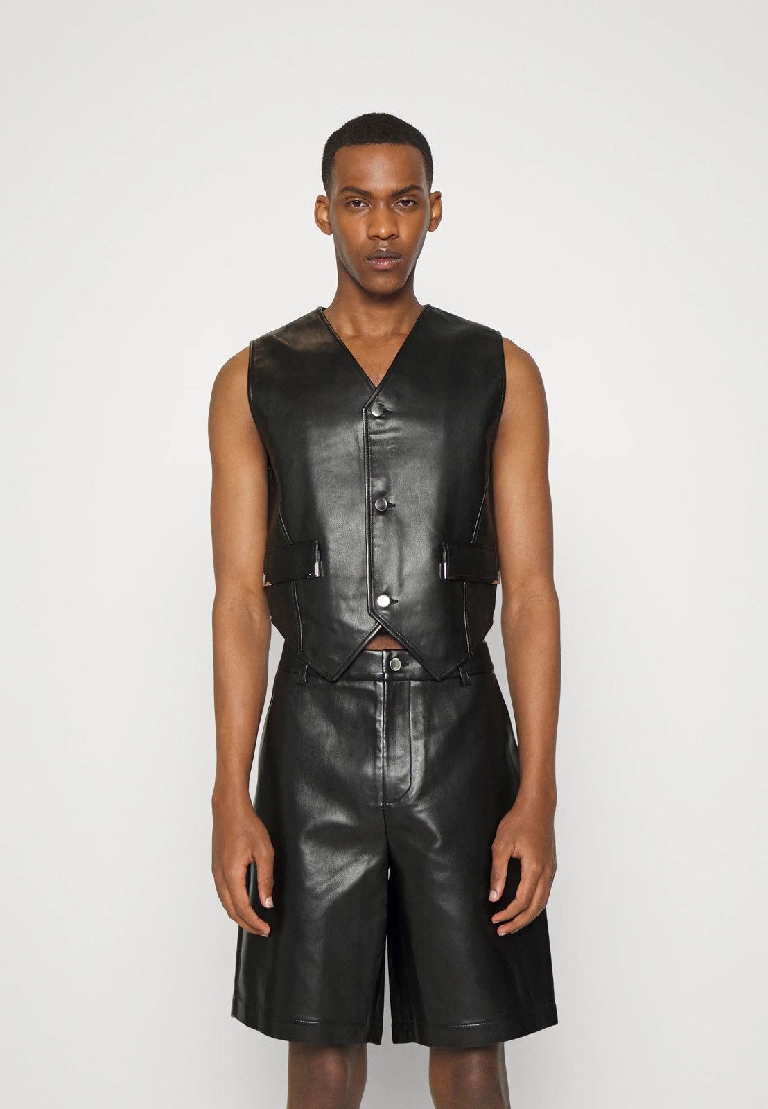 !DS! FW22 Han Kjobenhavn Button Up Cargo Vest