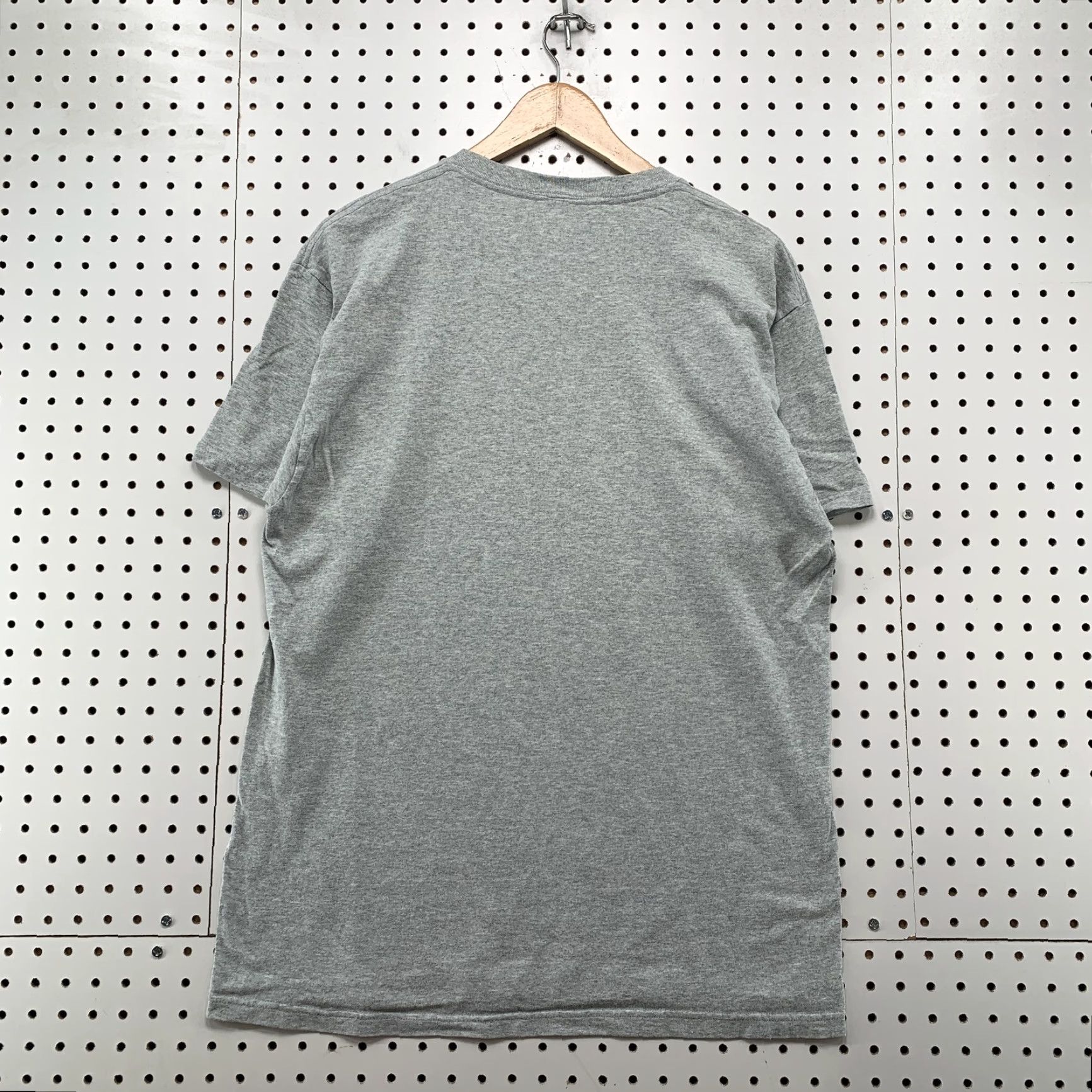 Fruit Of The Loom VINTAGE Chicago Cubs Shirt Mens Large Gray Coca Cola Parody USA Funny 90s Theme Men T-Shirt Size US L / EU 52-54 / 3 - 7 Thumbnail