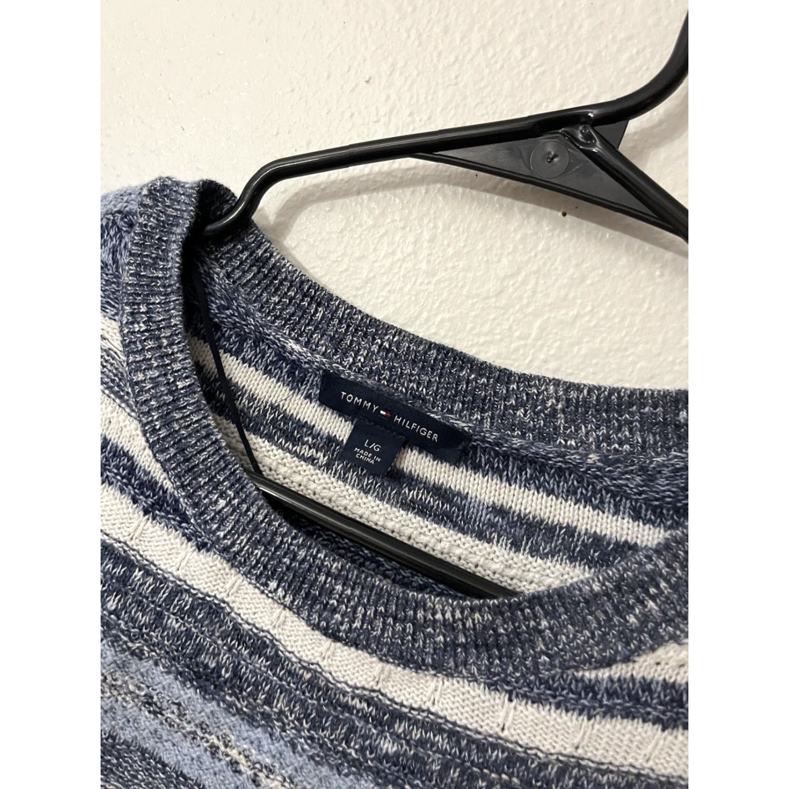 Tommy Hilfiger VINTAGE Tommy Hilfiger Blue Stripe Pullover Sweater Women Large 3/4 Sleeve Casual Size L / US 10 / IT 46 - 2 Thumbnail