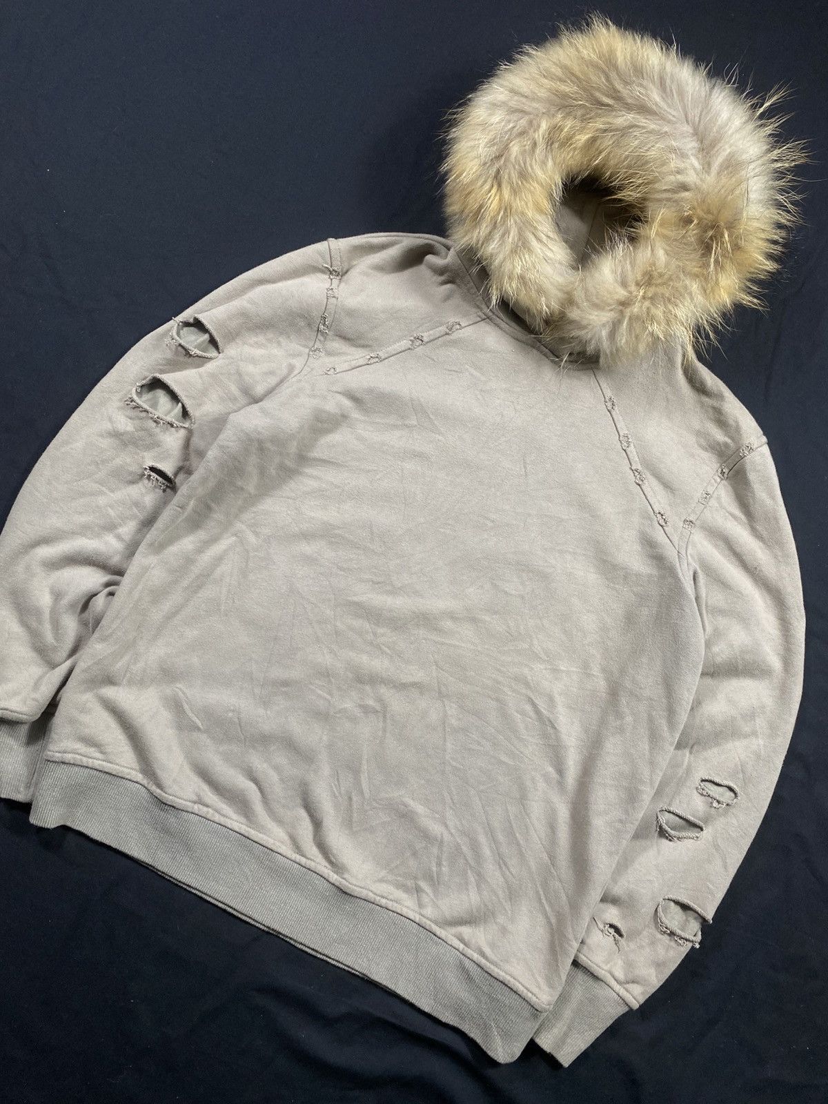 Hysteric Glamour Distressed APP Fur Hoodie lgb style Size US XL / EU 56 / 4 - 2 Thumbnail