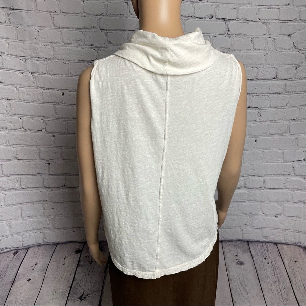 Free People New Free People We the Free Sleeveless Cowl Neck Top Size S Size S / US 4 / IT 40 - 5 Thumbnail