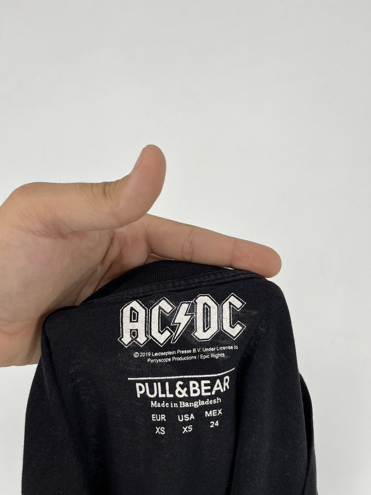 Band Tees Vintage Y2K ACDC "Let There be Rock" T-Shirt Rock Band Size US XS / EU 42 / 0 - 9 Thumbnail