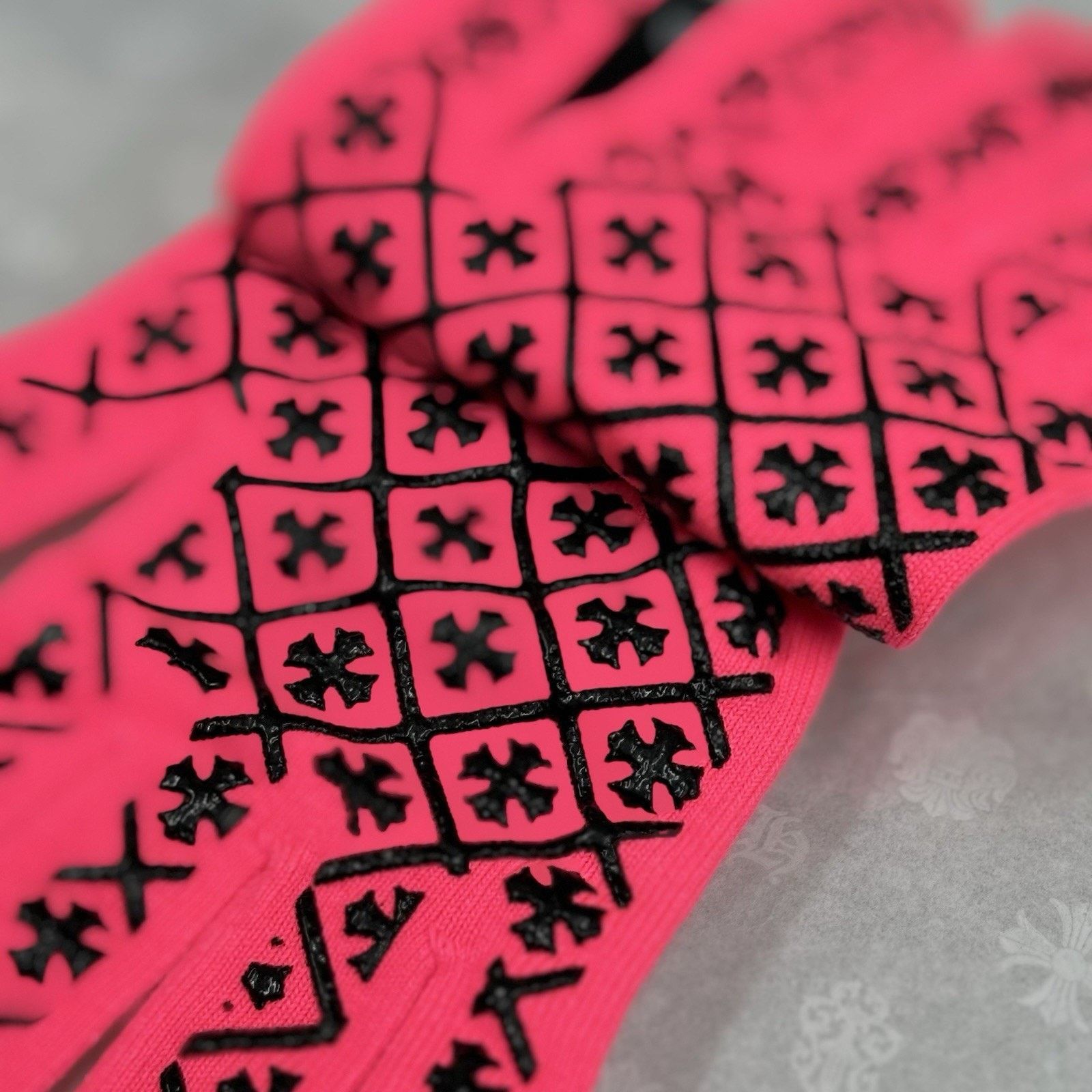 Chrome Hearts Chrome Hearts Work Gloves ' Pink ' | BRAND NEW! Size ONE SIZE - 9 Thumbnail