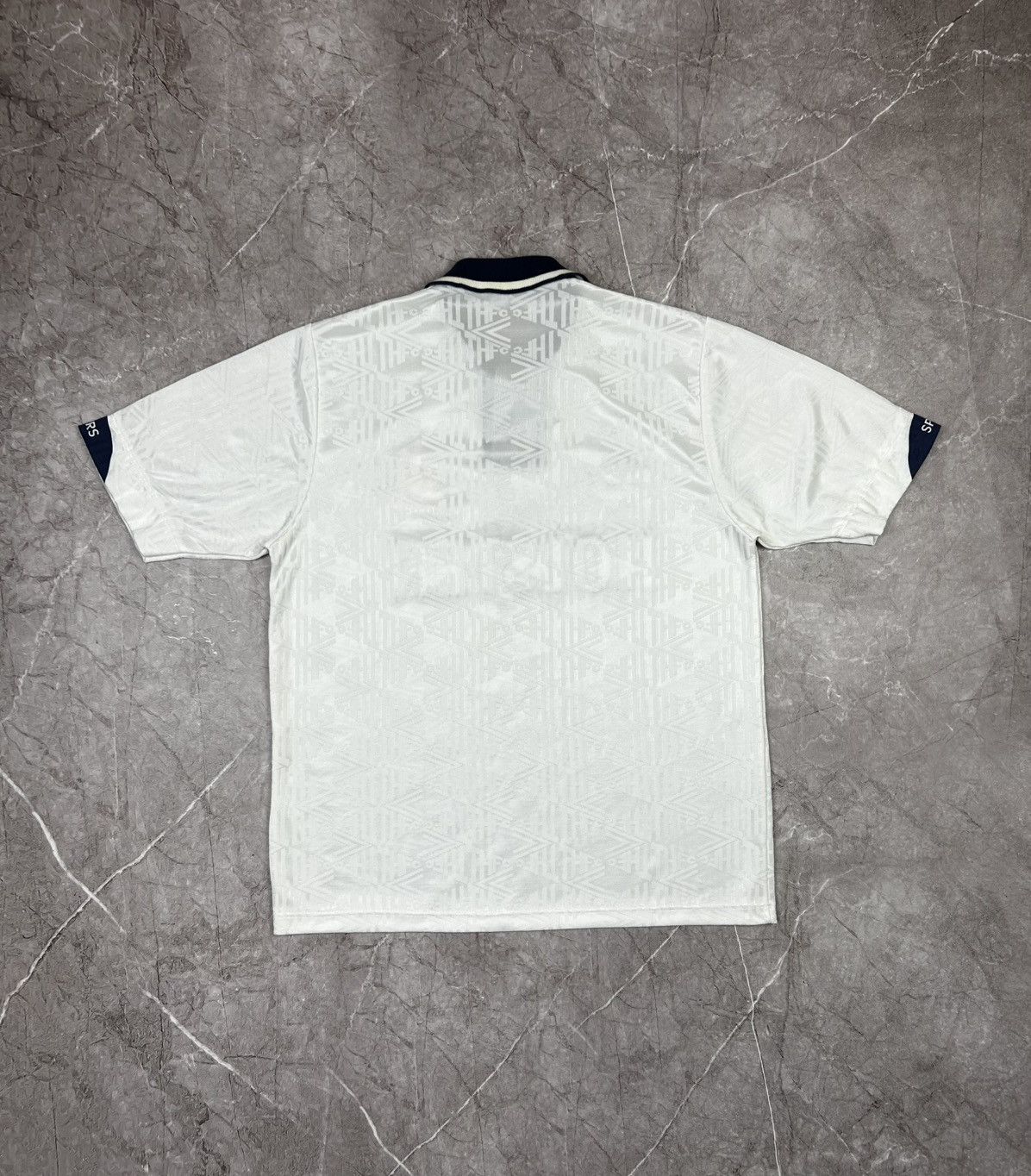 Umbro 1991-93 Tottenham Hotspur Umbro Home Jersey Shirt Mens Size US L / EU 52-54 / 3 - 14 Thumbnail