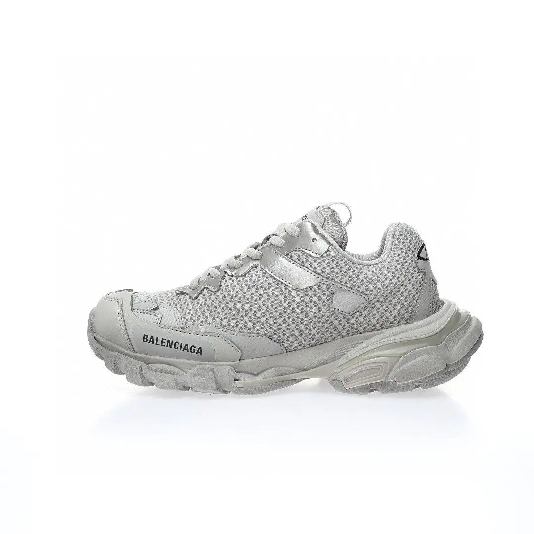 Balenciaga o1in1g0924 Track.3 Sneaker in Light Grey Size US 10 / EU 43 - 1 Thumbnail
