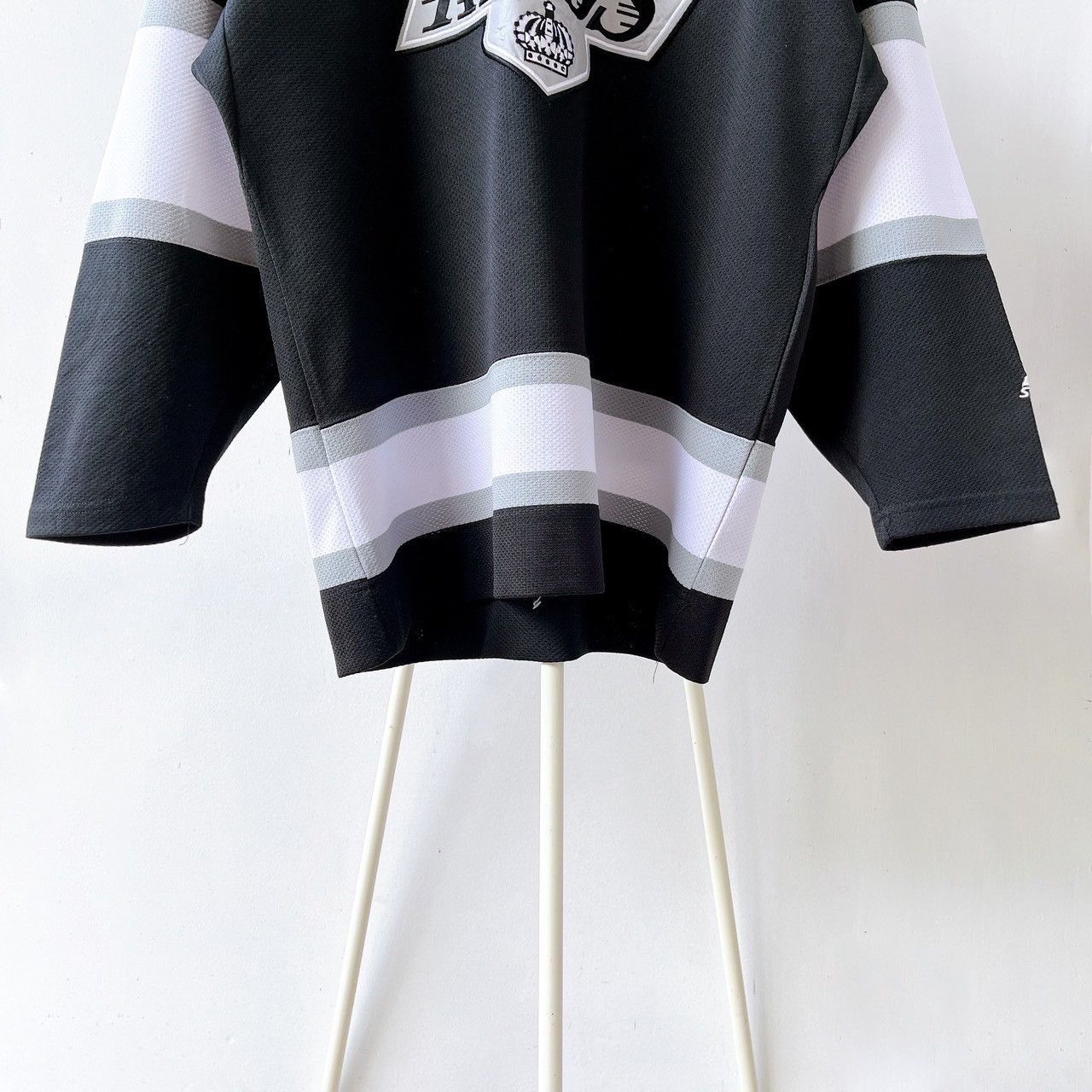 Starter 90s Los Angeles Kings NHL jersey/ M Size US M / EU 48-50 / 2 - 4 Thumbnail