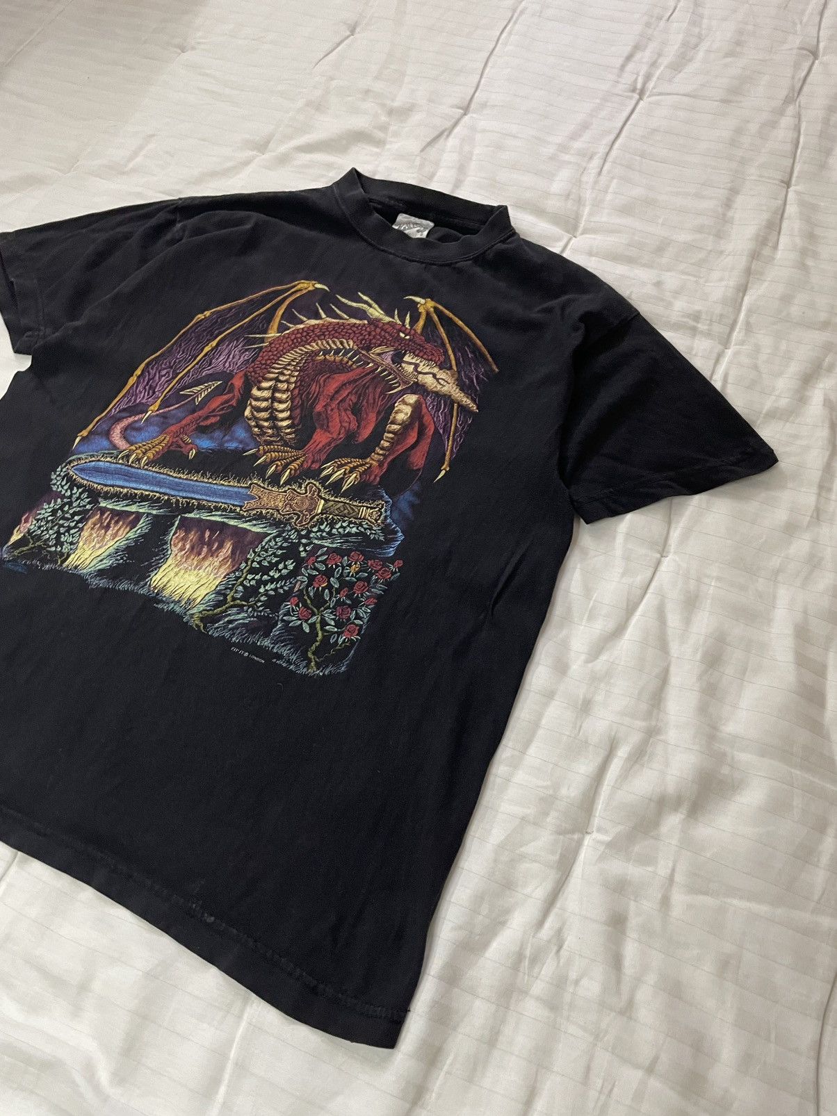 Vintage Vintage Rare Archive Middle Ages Mythology Dragon Flame Tee Size US M / EU 48-50 / 2 - 2 Thumbnail