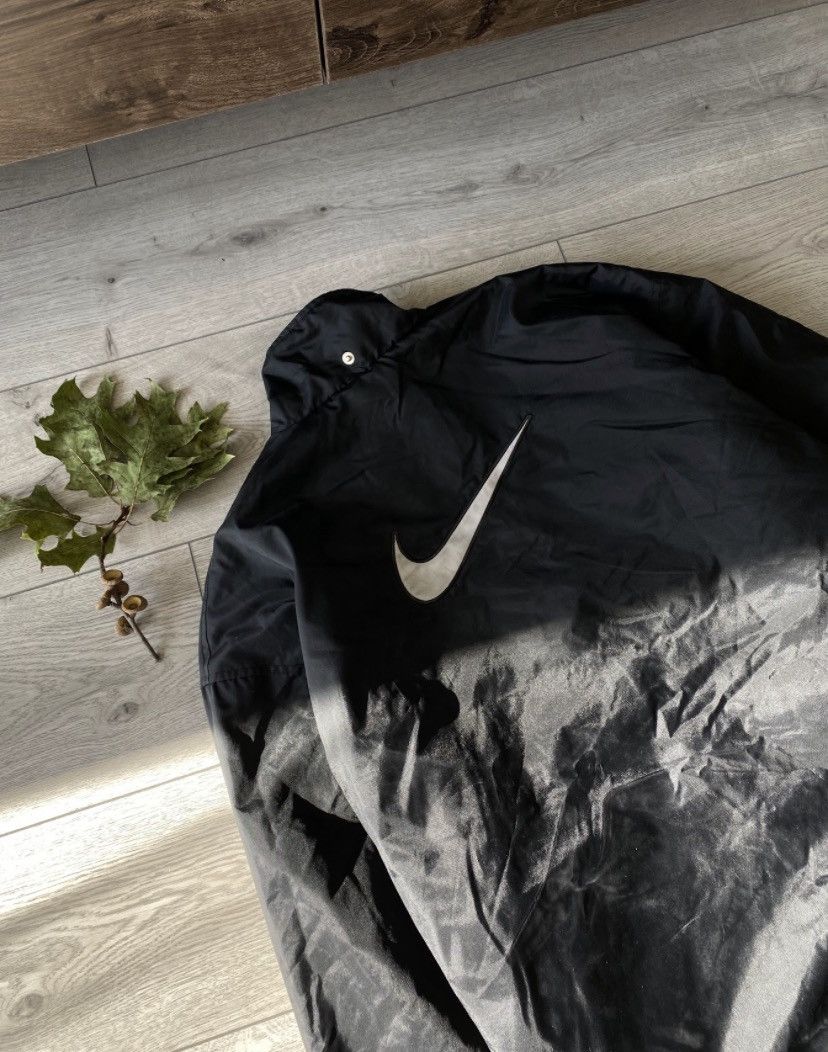 Nike Vintage Nike Puffer Jacket Big Logo Y2K Nylon Size US L / EU 52-54 / 3 - 2 Thumbnail