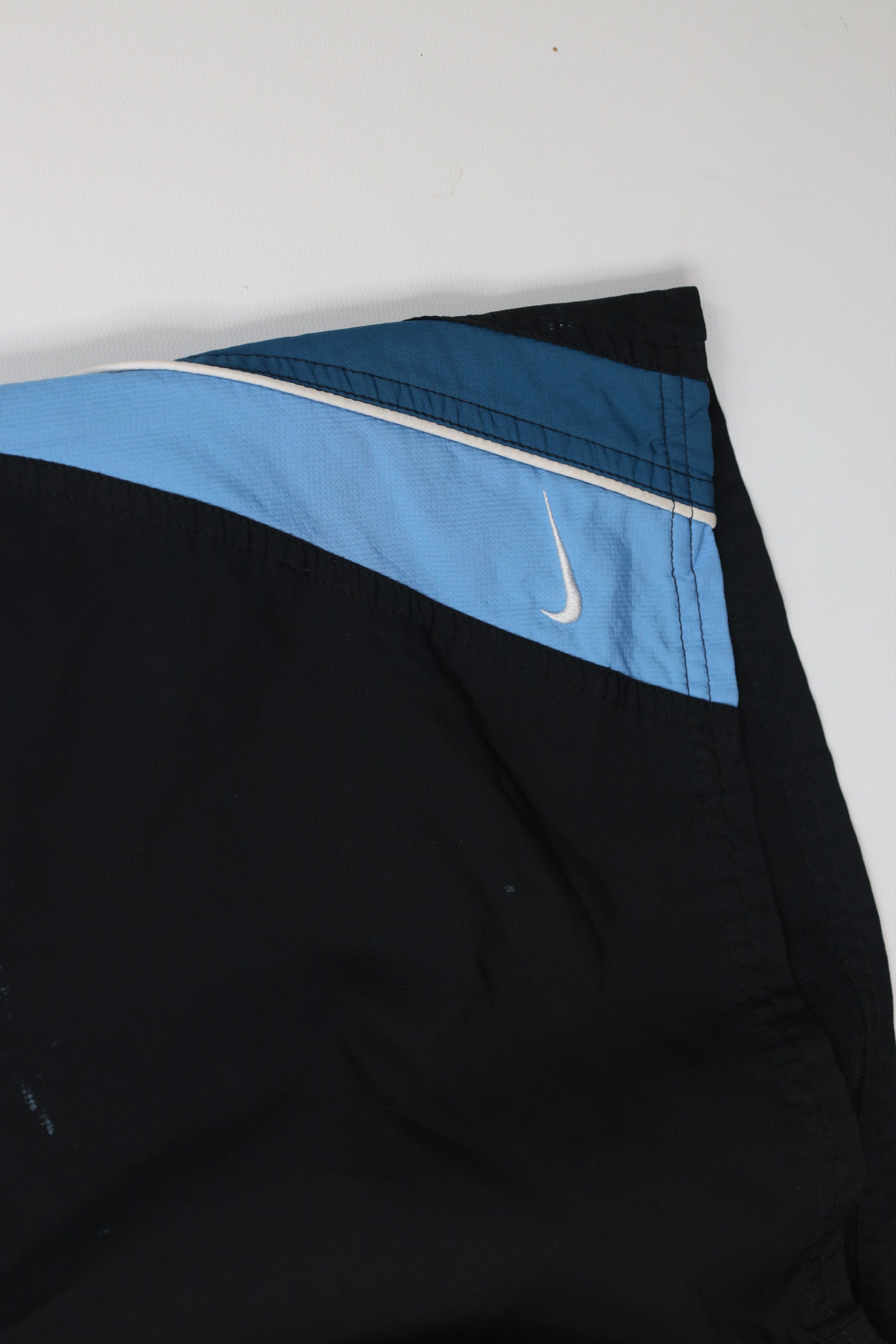 Nike Vintage Nike Block Travis Scott Mini Swoosh Lined Shorts Size US 32 / EU 48 - 5 Thumbnail