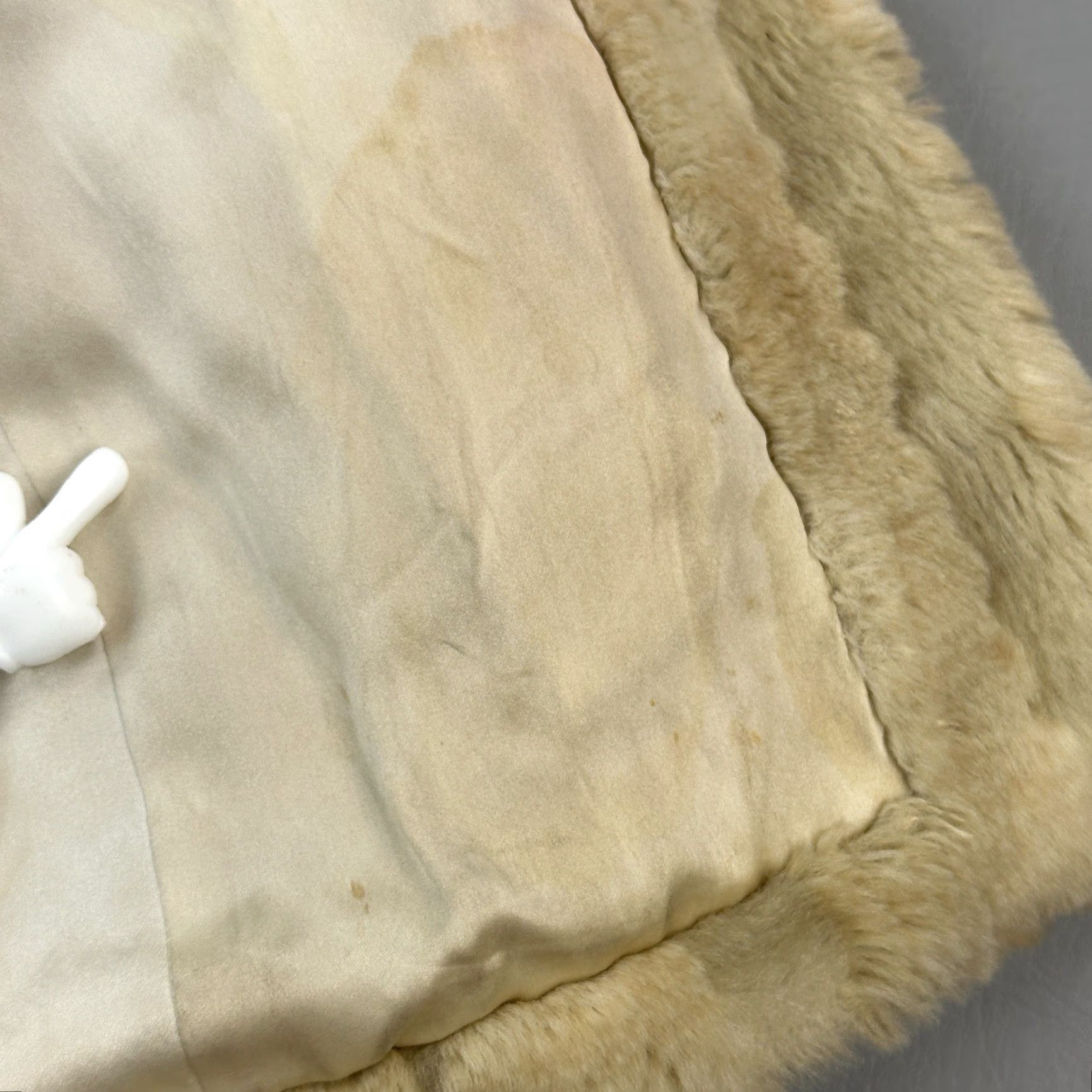 Juicy Couture VINTAGE Juicy Couture Jacket Women’s M Beige Faux Fur Plush Glam Y2K 90s Designer Hip Hop Bomber Jacket with Silk Lining Collared Logo Womens Size M / US 6-8 / IT 42-44 - 7 Thumbnail