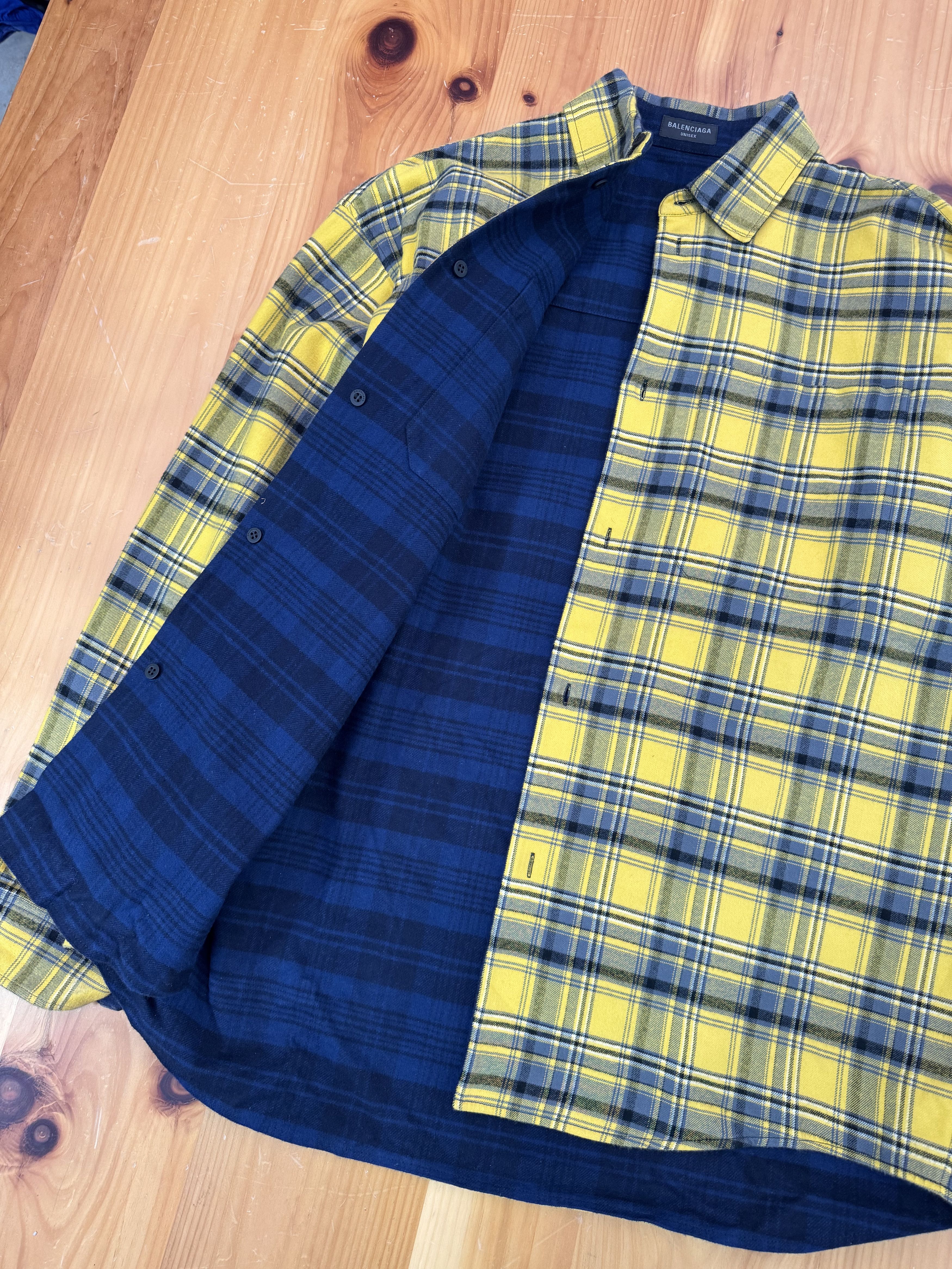 Balenciaga Balenciaga Reversible Plaid Shirt Size US XL / EU 56 / 4 - 5 Thumbnail