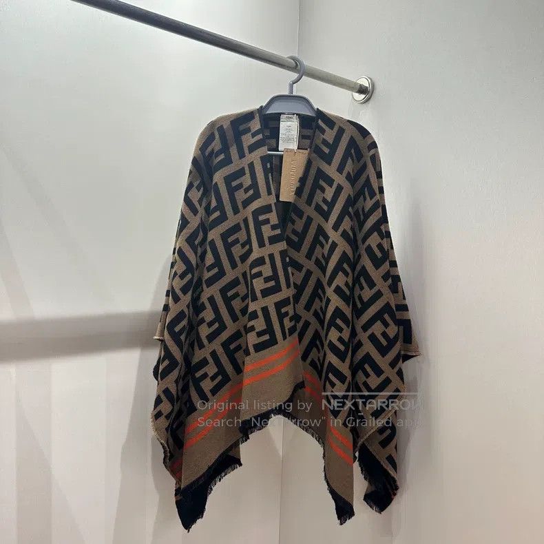 Fendi Fendi size 140*140cm All-over Double F Wool Shawl Size ONE SIZE - 1 Thumbnail