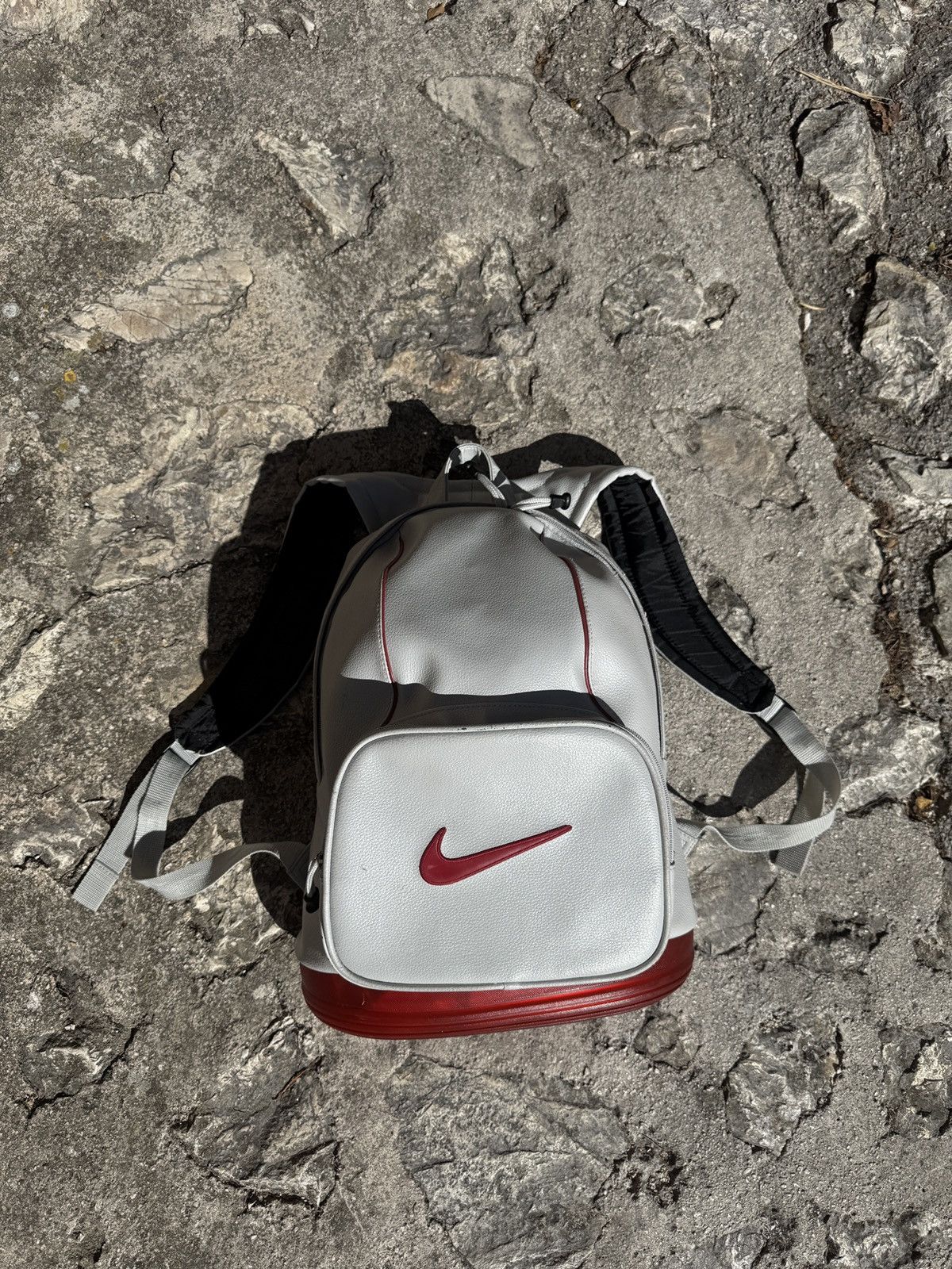 Nike Nike vintage y2k style backpack Size ONE SIZE - 1 Thumbnail