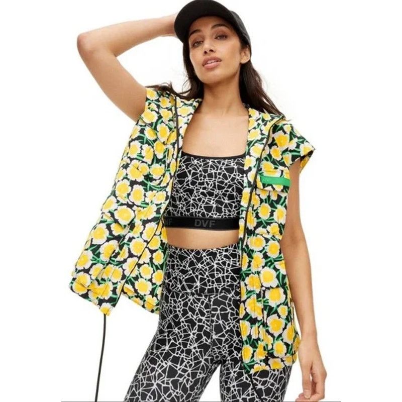 Diane von Furstenberg Diane von Furstenberg x Target Womens Packable Poppy Hooded Size XXS / US 00 / IT 34 - 1 Thumbnail