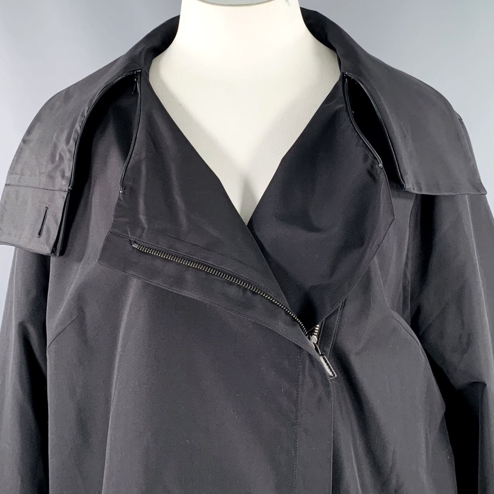 Akris AKRIS Black Silk Zip Up Coat Size 12 Women Size XL / US 12-14 / IT 48-50 - 2 Thumbnail