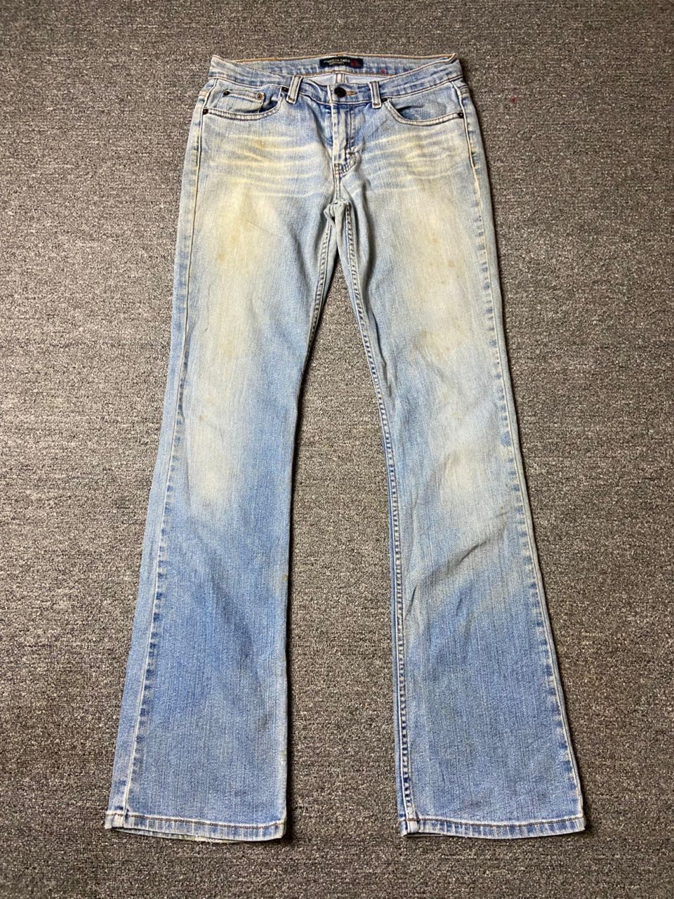 American Eagle Outfitters American Eagle Outfitters Flare Fit Jeans (143) Size 28" / US 6 / IT 42 - 1 Thumbnail