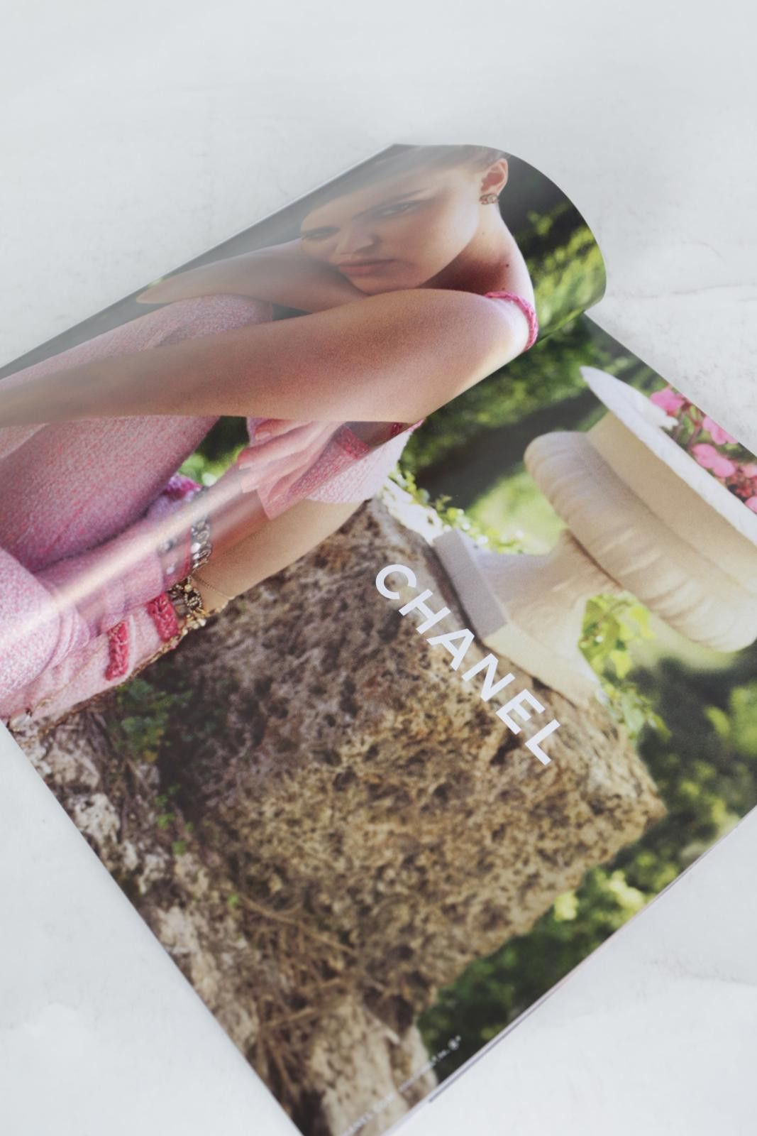 Vogue 2020's Vogue December Harry Styles Magazine Size ONE SIZE - 4 Thumbnail