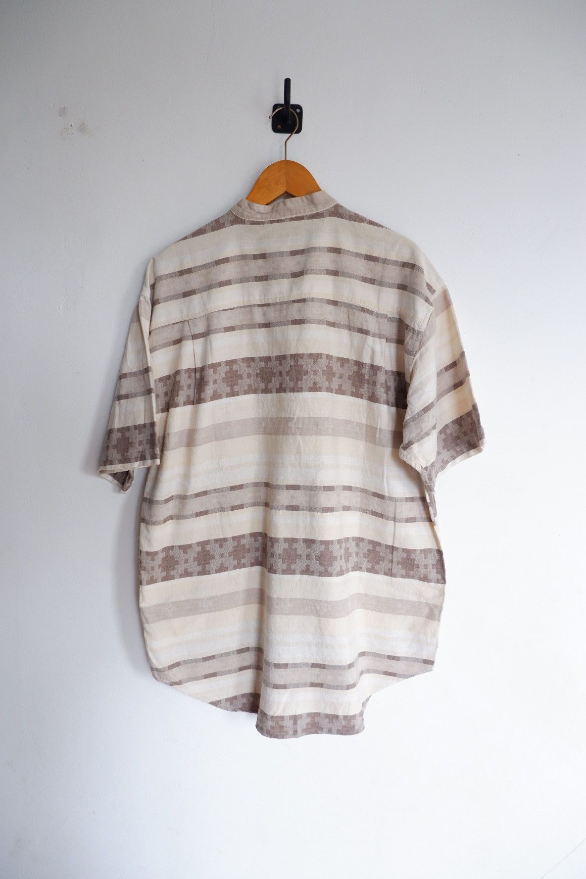 Japanese Brand Vintage Jinglers Mandarin Collar Shirts Size US L / EU 52-54 / 3 - 2 Thumbnail